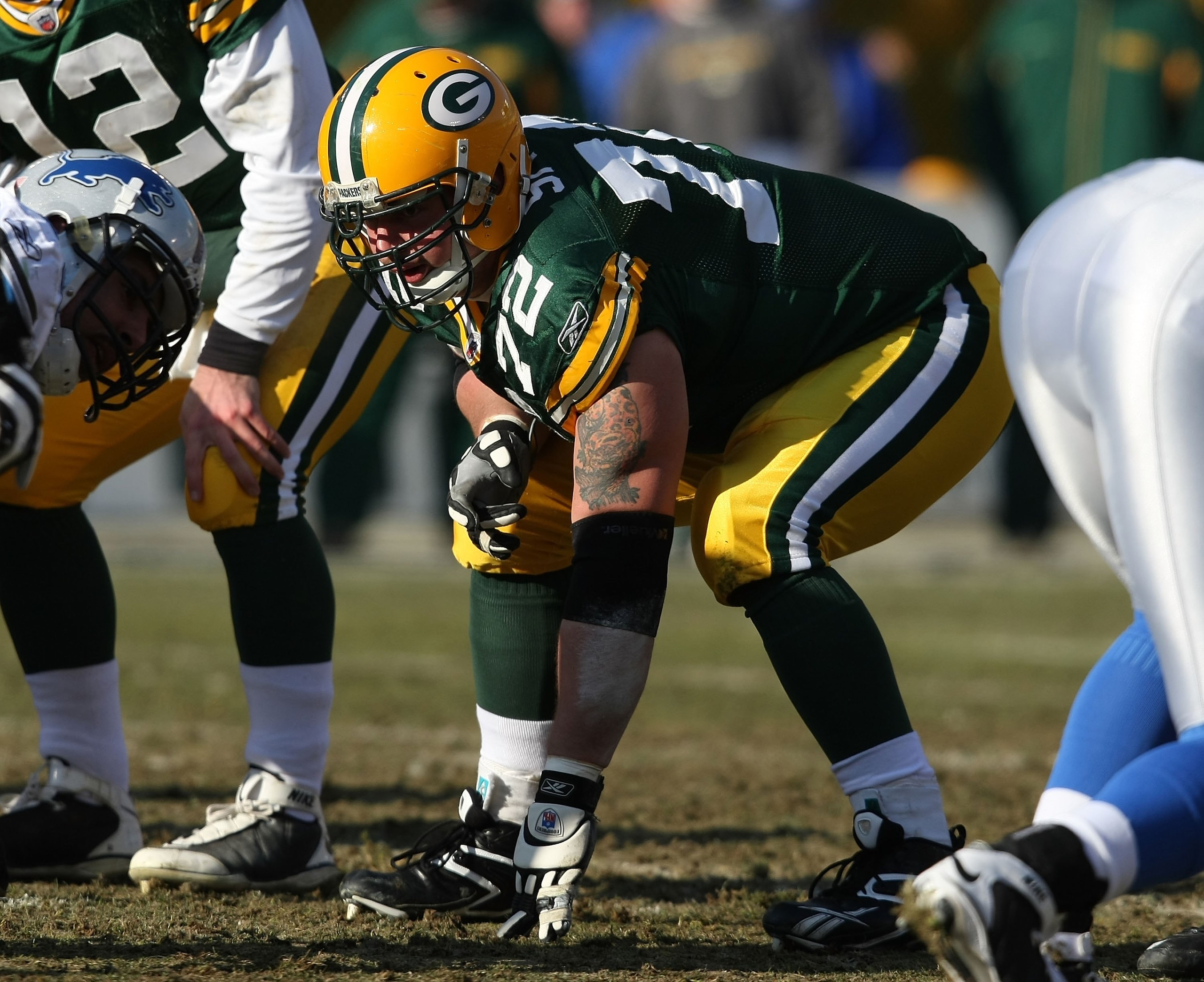 GREEN BAY, WI - DECEMBER 28: Jason Spitz #72 of the Green Bay Packers prepares for the snap against the Detroit Lions on December 28, 2008 at Lambeau Field in Green Bay, Wisconsin. (Photo by Jonathan Daniel/Getty Images)