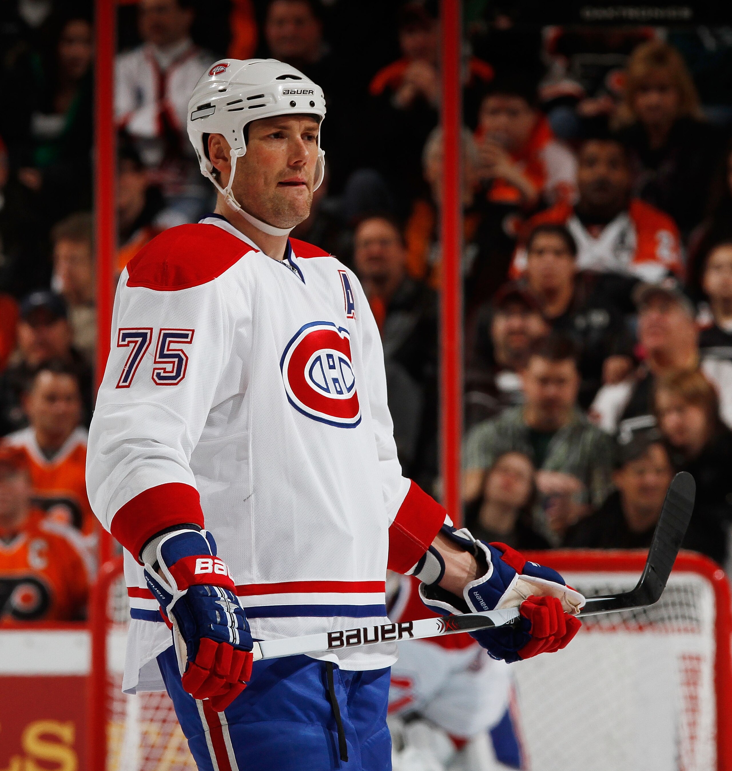 PHILADELPHIA, PA - JANUARY 25: Hal Gill #75 of the Montreal Canadiens waits for a faceoff in an NHL hockey game against the Philadelphia Flyers at the Wells Fargo Center on January 25, 2011 in Philadelphia, Pennsylvania. (Photo by Paul Bereswill/Getty I PHILADELPHIA, PA - JANUARY 25: Hal Gill #75 of the Montreal Canadiens waits for a faceoff in an NHL hockey game against the Philadelphia Flyers at the Wells Fargo Center on January 25, 2011 in Philadelphia, Pennsylvania. (Photo by Paul Bereswill/Getty I