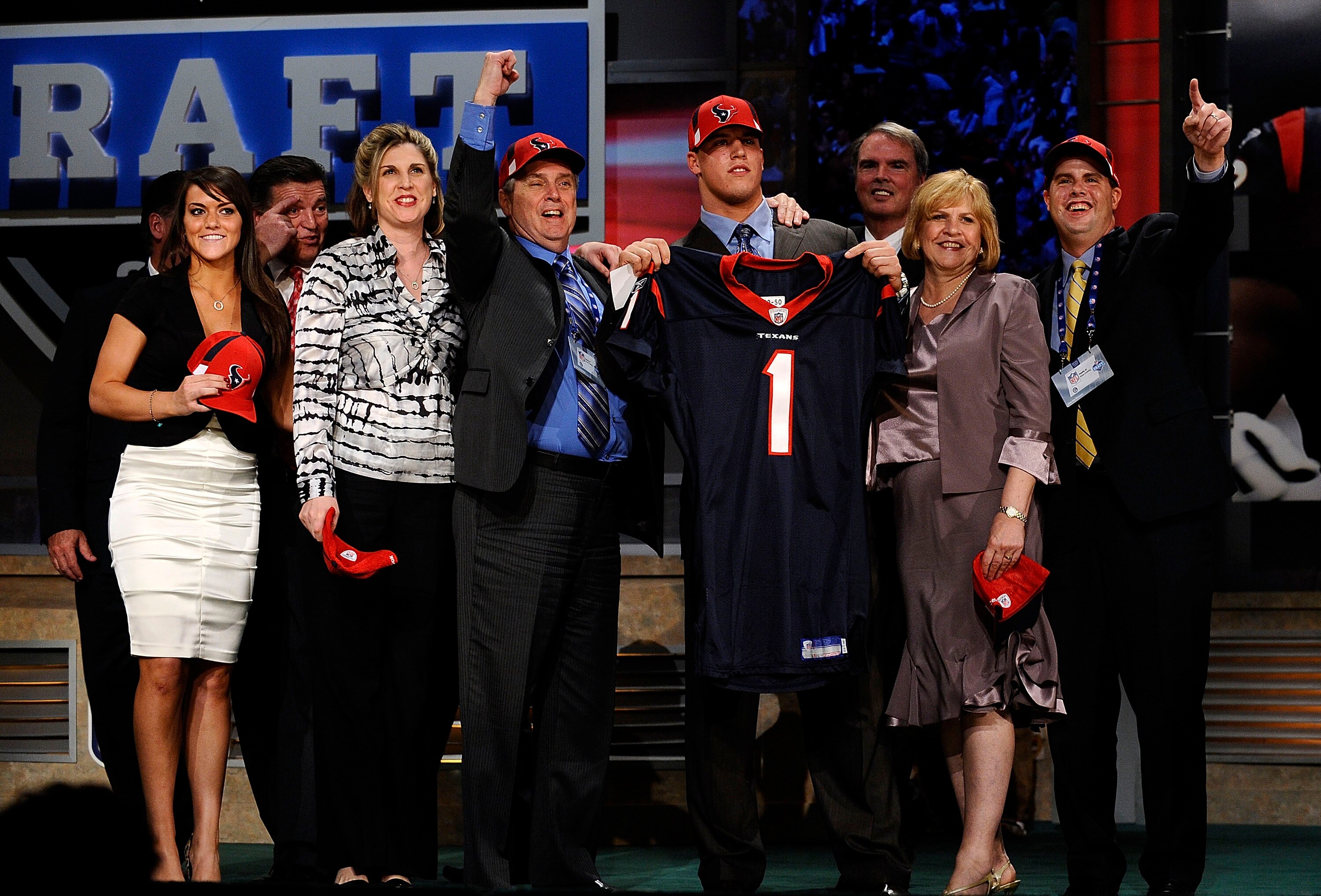 NEW YORK - APRIL 25:  Houston Texans #15 draft pick Brian Cushing poses with his family at Radio City Music Hall for the 2009 NFL Draft on April 25, 2009 in New York City  (Photo by Jeff Zelevansky/Getty Images)