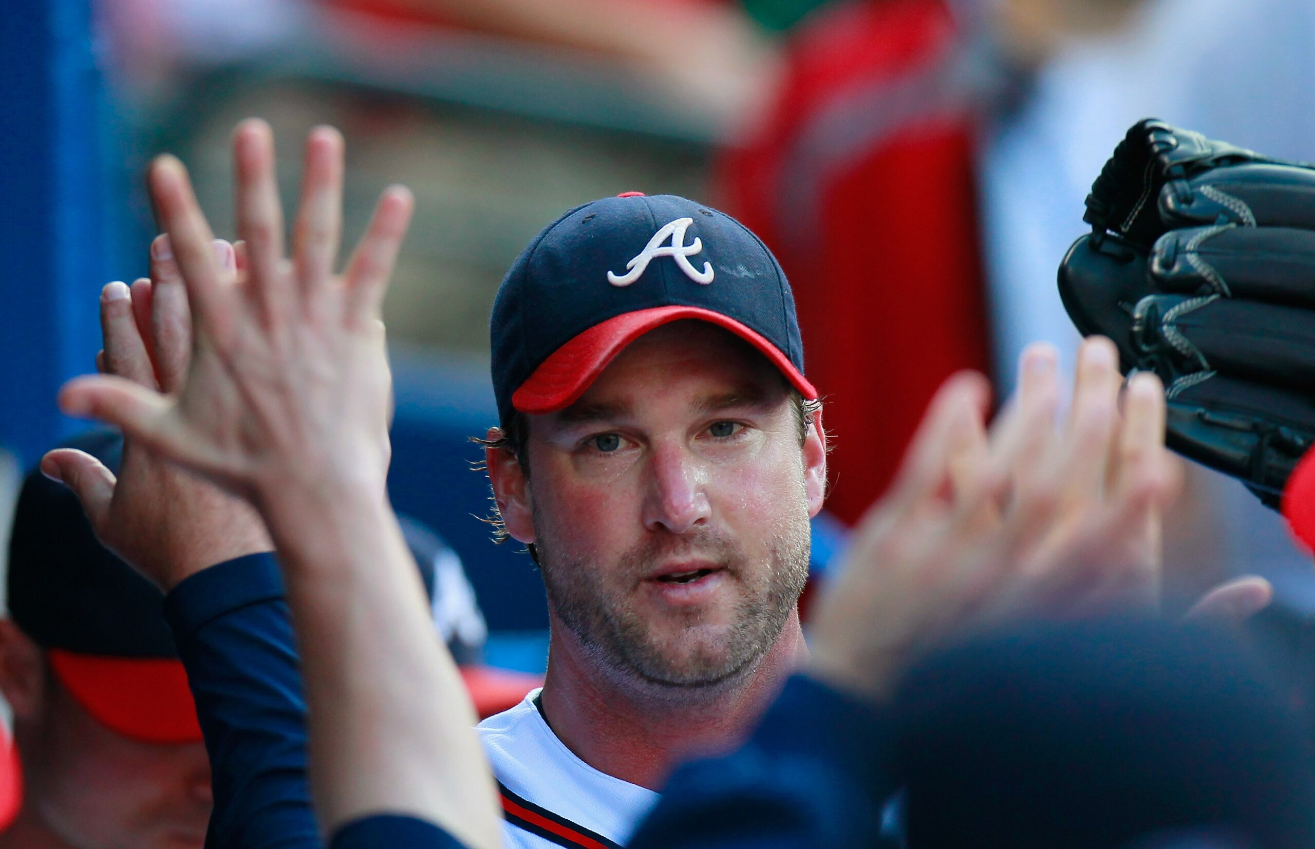 ATLANTA - SEPTEMBER 29:  Starting pitcher Derek Lowe #32 of the Atlanta Braves against the Florida Marlins at Turner Field on September 29, 2010 in Atlanta, Georgia.  (Photo by Kevin C. Cox/Getty Images)
