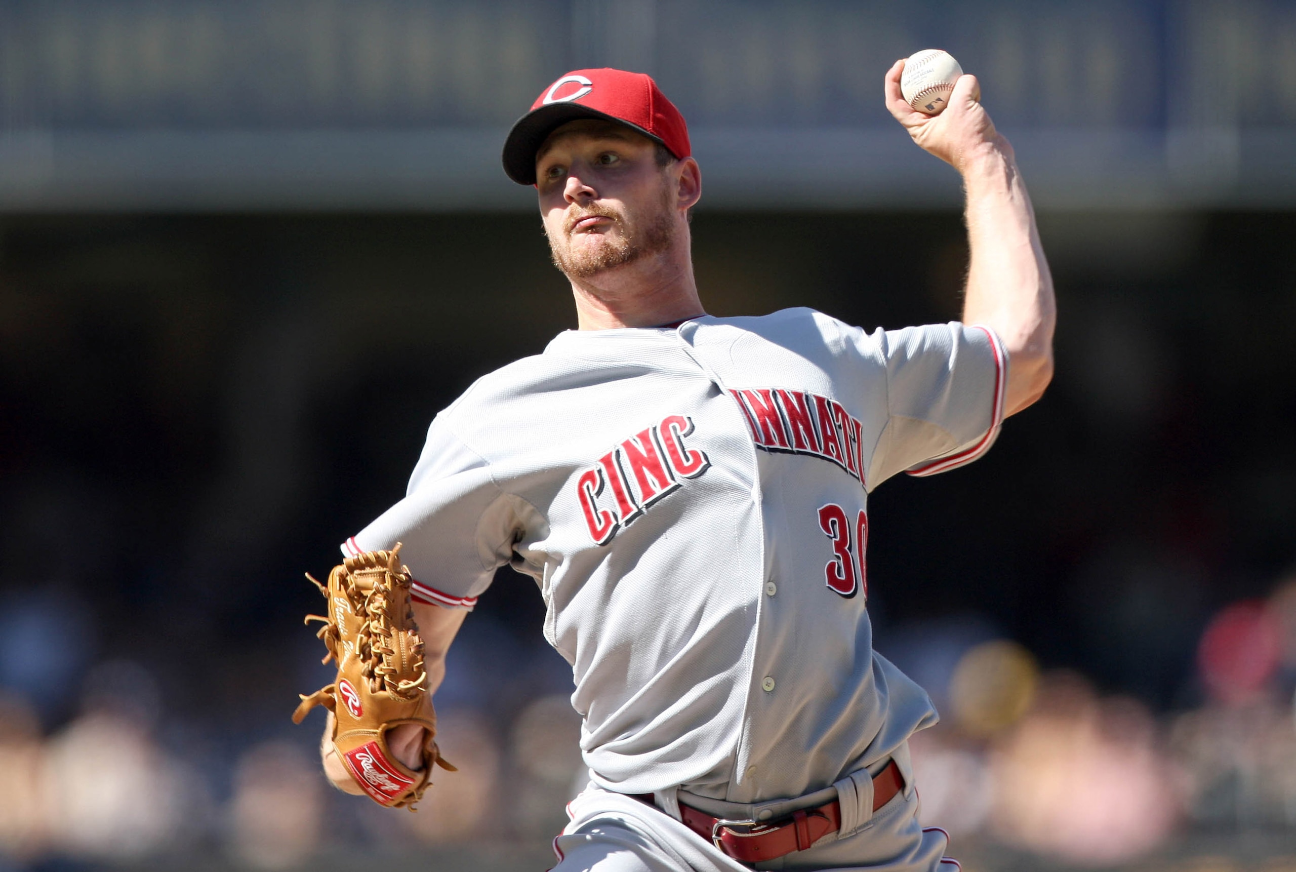 SAN DIEGO, CA - SEPTEMBER 25:  Starting Pitcher Travis Wood #30 of the Cincinnati Reds throws from the mound against the San Diego Padres during his team's 3-4 loss in their MLB game on September 25, 2010 at PETCO Park in San Diego, California.  (Photo by