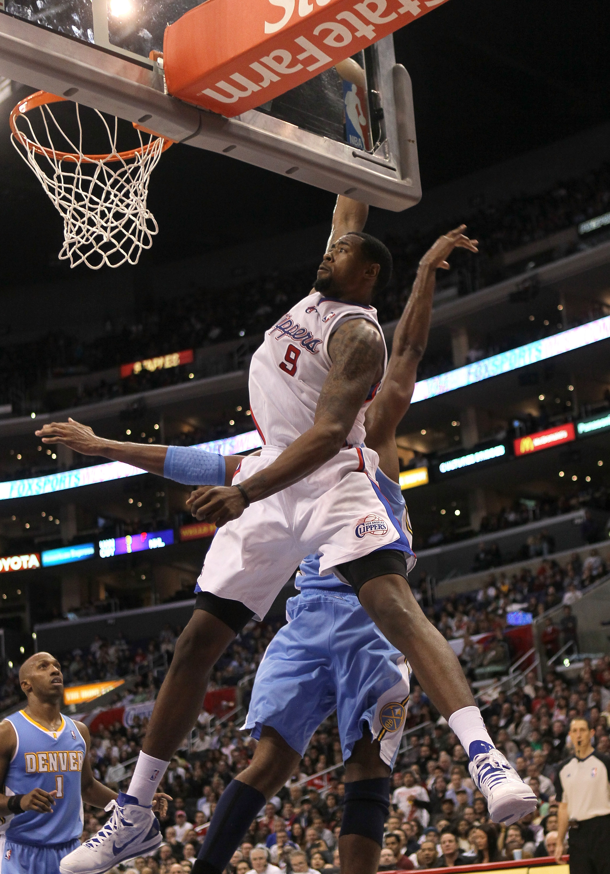 LOS ANGELES, CA - JANUARY 5:  DeAndre Jordan #9 of the Los Angeles Clippers makes an alley oop dunk against the Denver Nuggets at Staples Center on January 5, 2011  in Los Angeles, California. The Clippers won 106-93.  NOTE TO USER: User expressly acknowl