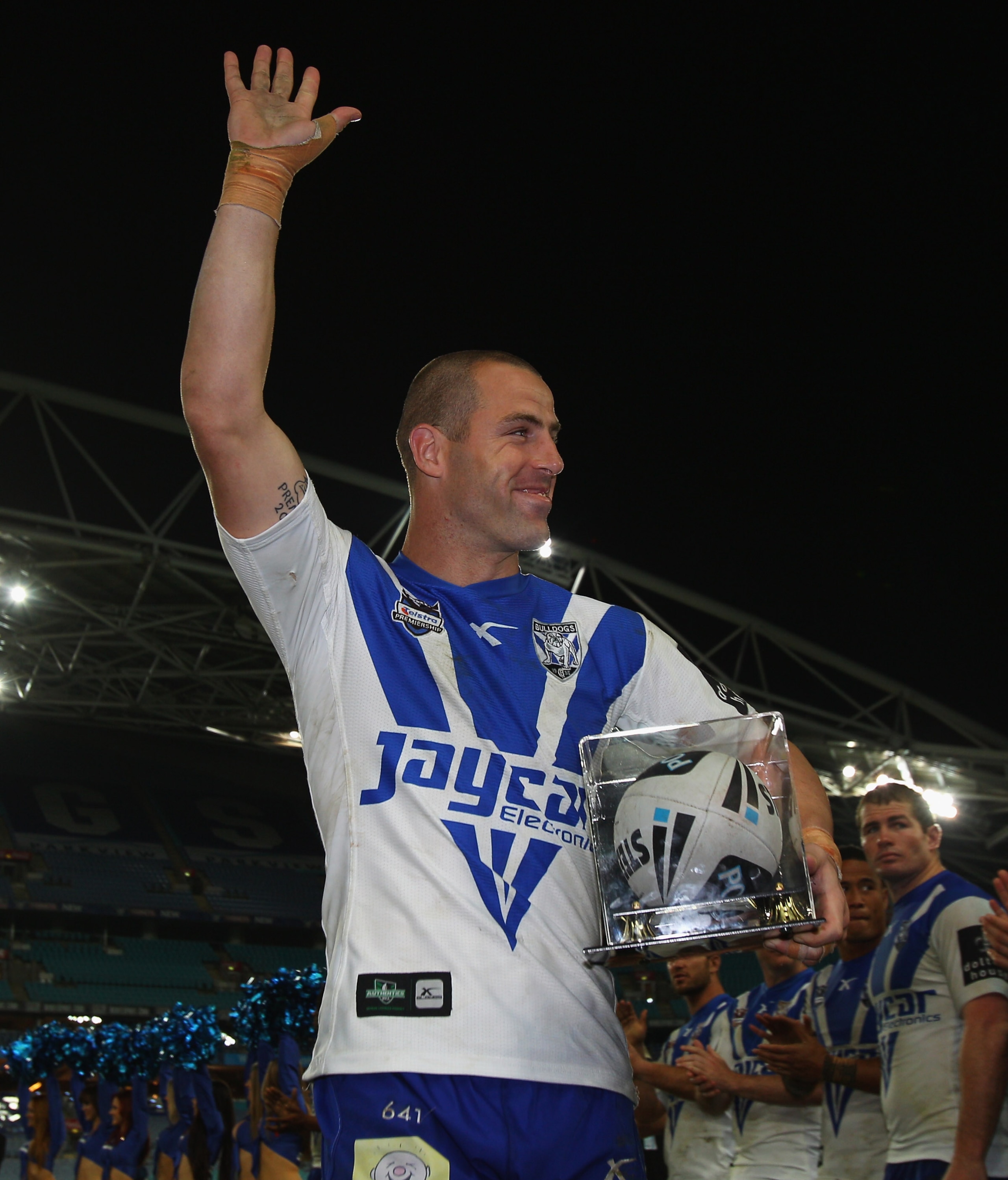 SYDNEY, AUSTRALIA - AUGUST 30:  Luke Patten of the Bulldogs waves to the crowd as he leaves the field after his final home game during the round 25 NRL match between the Canterbury Bulldogs and the Penrith Panthers at ANZ Stadium on August 30, 2010 in Syd