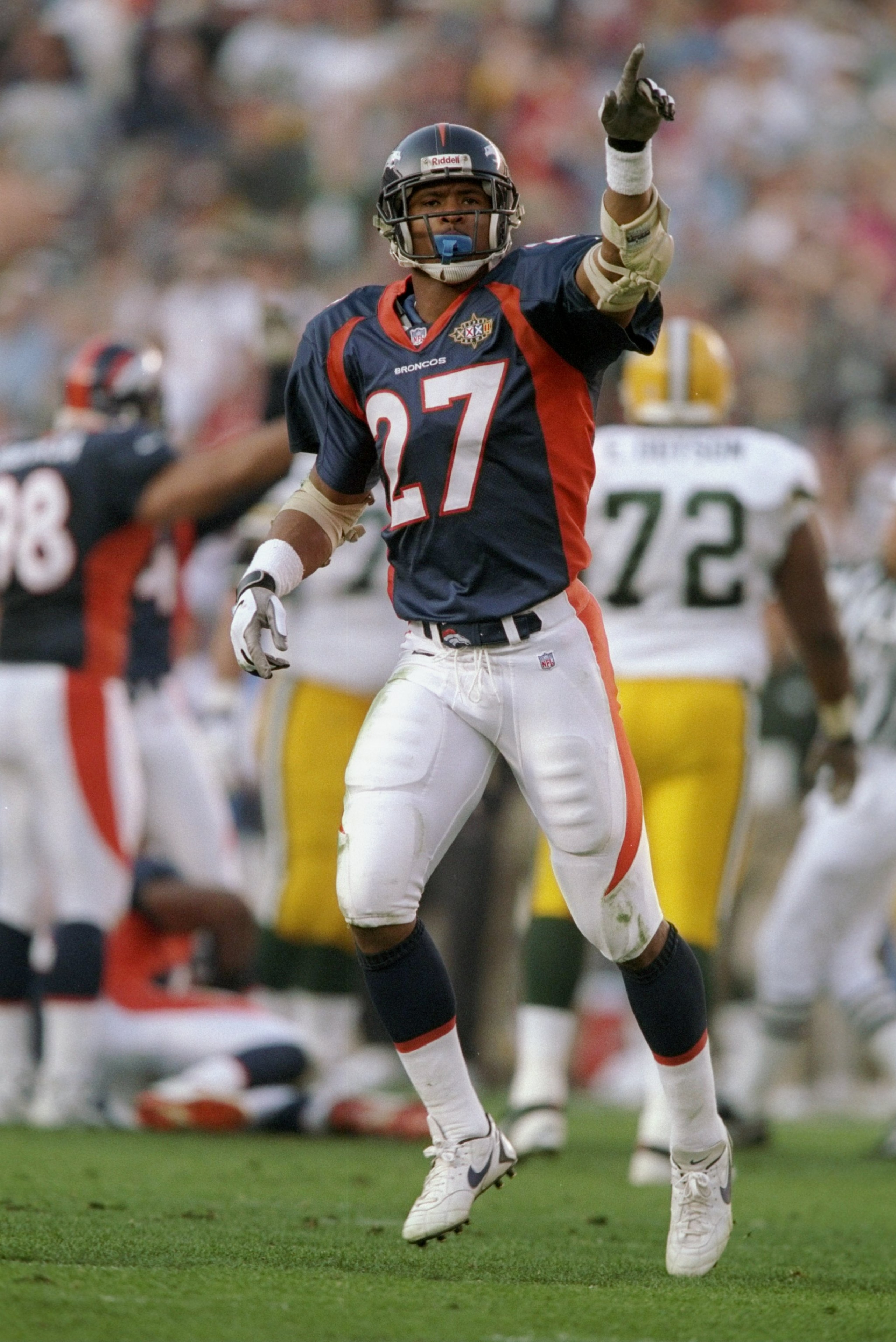 25 Jan 1998:  Steve Atwater #27 of the Denver Broncos celebrates against the Green Packers during Super Bowl  XXXII at Qualcomm Stadium in San Diego, California.  The Denver Broncos defeated the Green Bay Packers 31-24. Mandatory Credit: Andy Lyons  /Alls