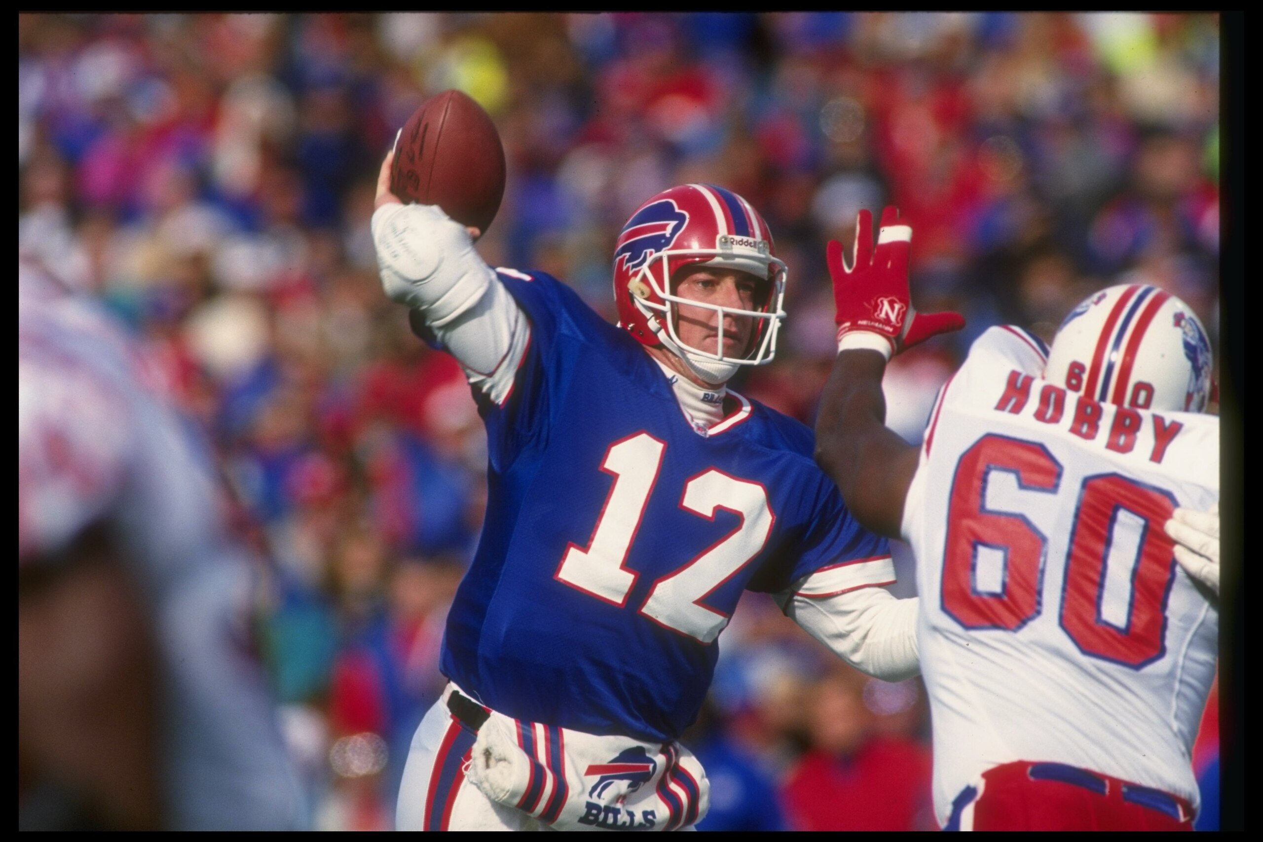 1 Nov 1992:  Quarterback Jim Kelly of the Buffalo Bills passes the ball during a game against the New England Patriots at Rich Stadium in Orchard Park, New York.  The Bills won the game, 16-7. Mandatory Credit: Rick Stewart  /Allsport
