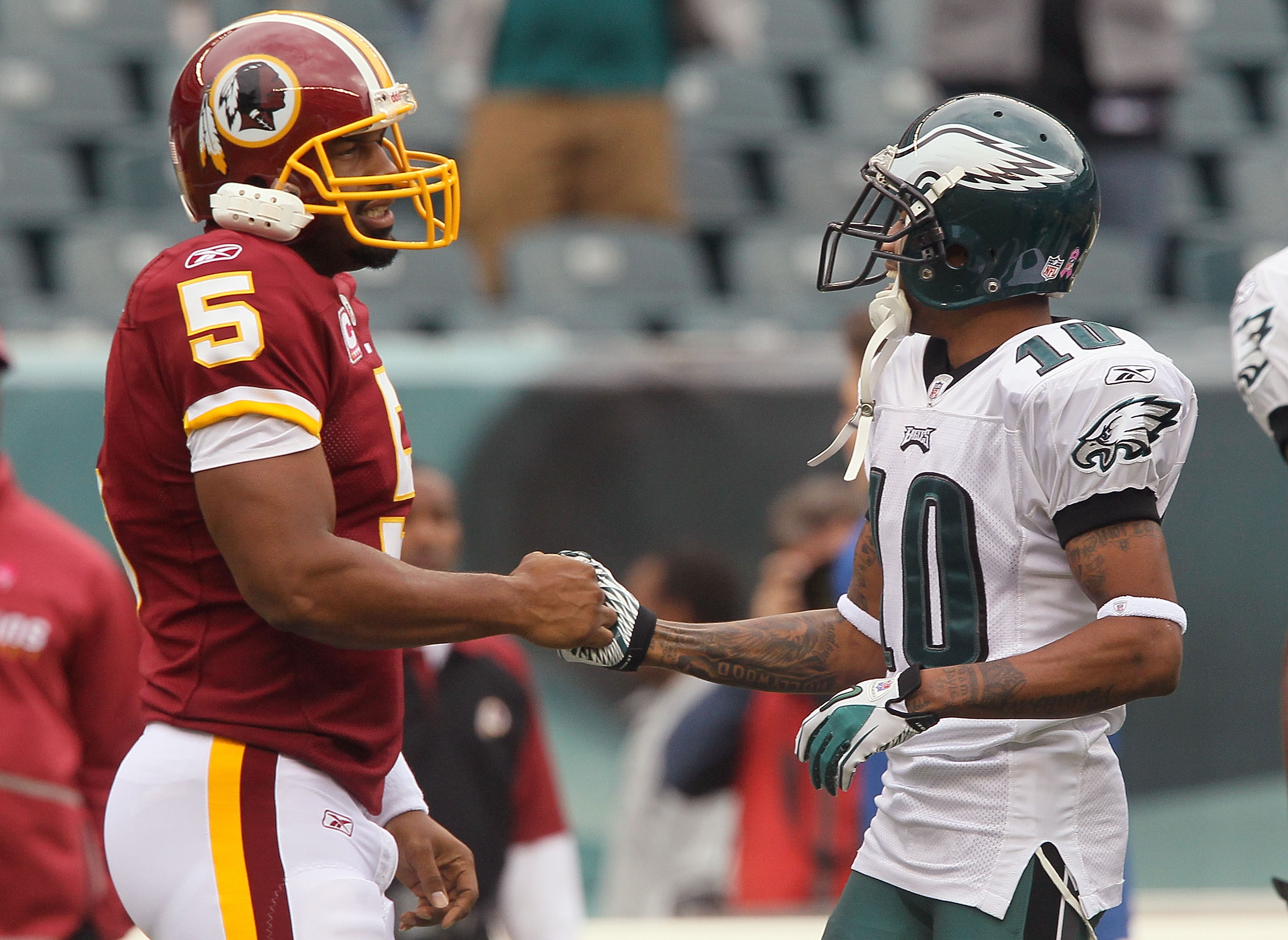 NFL CHRISTMAS PRESENT TO EAGLES FANS: GIANTS AT THE LINC!