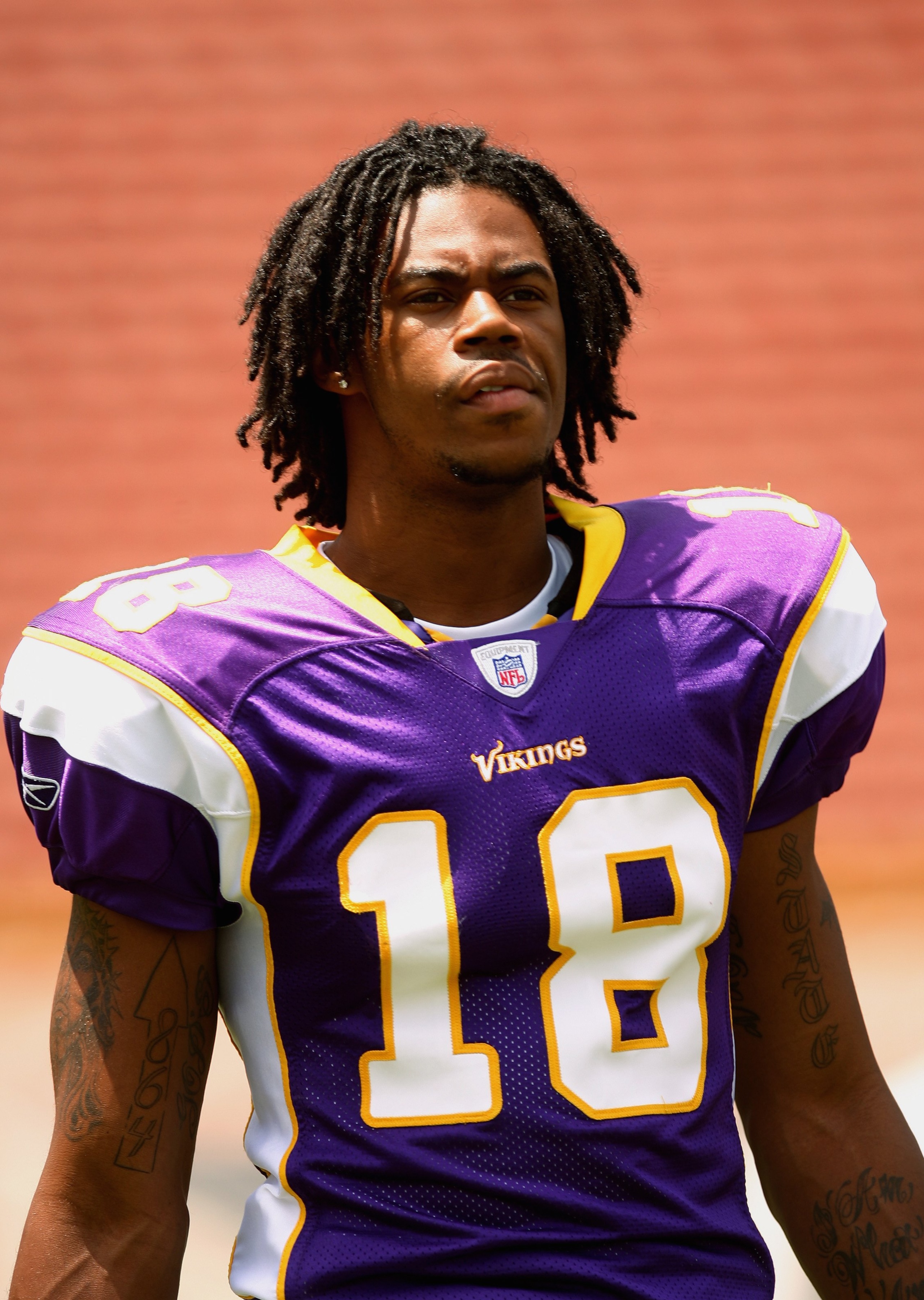 LOS ANGELES, CA - MAY 19: Wide receiver, Sidney Rice #18 of the Minnesota Vikings at the 2007 NFL Players Rookie Premiere on May 19, 2007 at the Los Angeles Memorial Coliseum in Los Angeles, California. (Photo by Nick Laham/Getty Images) LOS ANGELES, CA - MAY 19: Wide receiver, Sidney Rice #18 of the Minnesota Vikings at the 2007 NFL Players Rookie Premiere on May 19, 2007 at the Los Angeles Memorial Coliseum in Los Angeles, California. (Photo by Nick Laham/Getty Images)