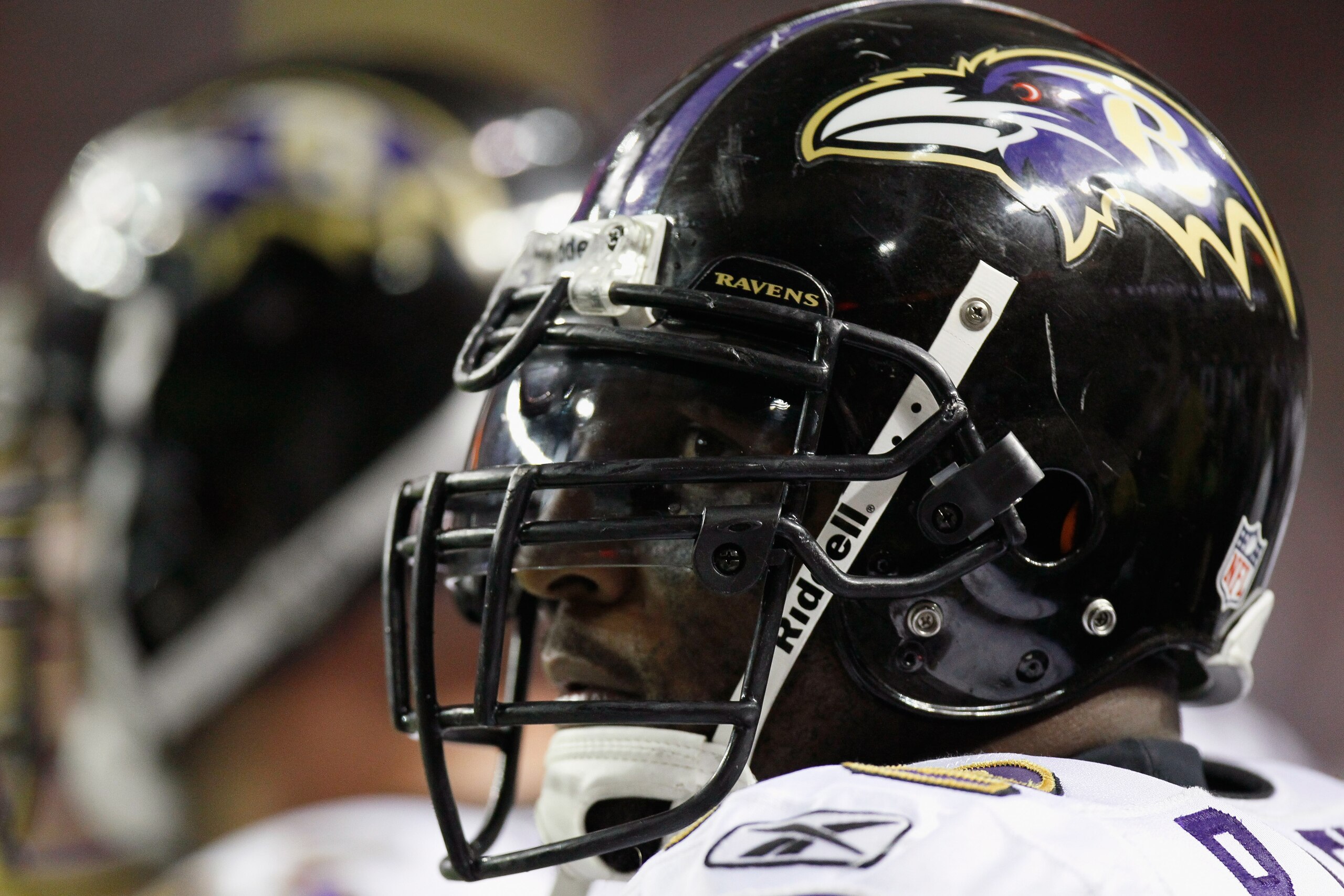 ATLANTA - NOVEMBER 11: Ray Lewis #52 of the Baltimore Ravens against the Atlanta Falcons at Georgia Dome on November 11, 2010 in Atlanta, Georgia. (Photo by Kevin C. Cox/Getty Images) ATLANTA - NOVEMBER 11: Ray Lewis #52 of the Baltimore Ravens against the Atlanta Falcons at Georgia Dome on November 11, 2010 in Atlanta, Georgia. (Photo by Kevin C. Cox/Getty Images)