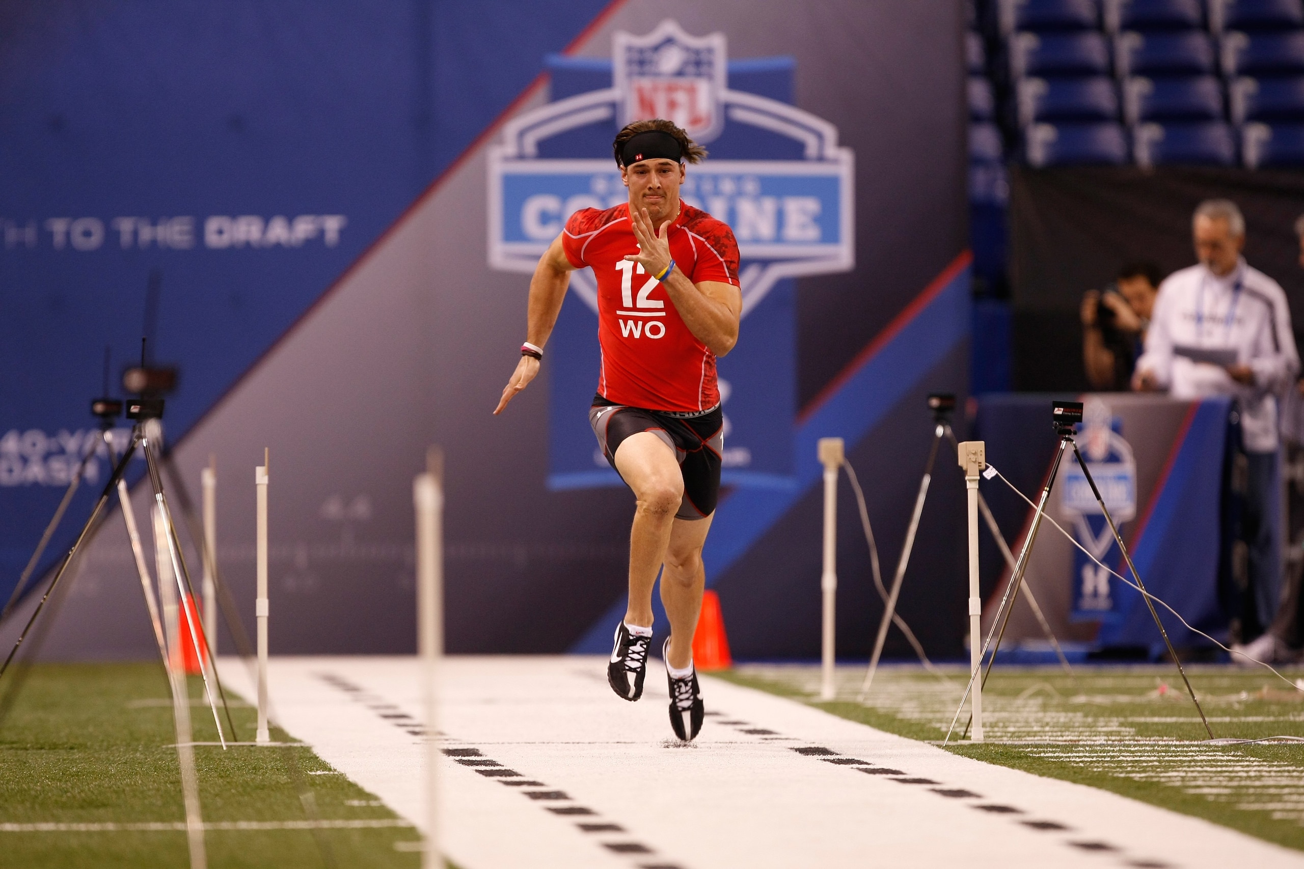 INDIANAPOLIS, IN - FEBRUARY 28: Wide receiver Riley Cooper of Florida runs the 40 yard dash during the NFL Scouting Combine presented by Under Armour at Lucas Oil Stadium on February 28, 2010 in Indianapolis, Indiana. (Photo by Scott Boehm/Getty Images) INDIANAPOLIS, IN - FEBRUARY 28: Wide receiver Riley Cooper of Florida runs the 40 yard dash during the NFL Scouting Combine presented by Under Armour at Lucas Oil Stadium on February 28, 2010 in Indianapolis, Indiana. (Photo by Scott Boehm/Getty Images)