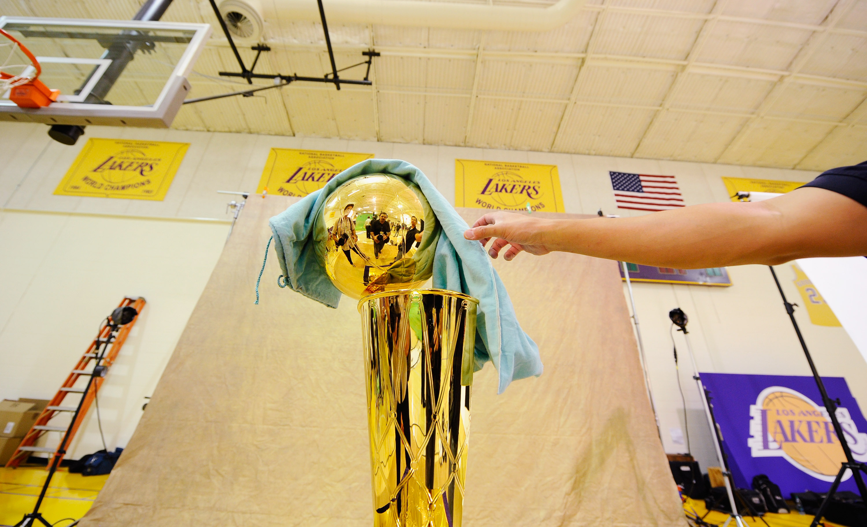 EL SEGUNDO, CA - SEPTEMBER 25:  NBA Finals Larry O'Brien Championship Trophy is covered with a protective cloth as it rest on a stand during Los Angeles Lakers Media Day at the Toyota Center on September 25, 2010 in El Segundo, California. NOTE TO USER: U