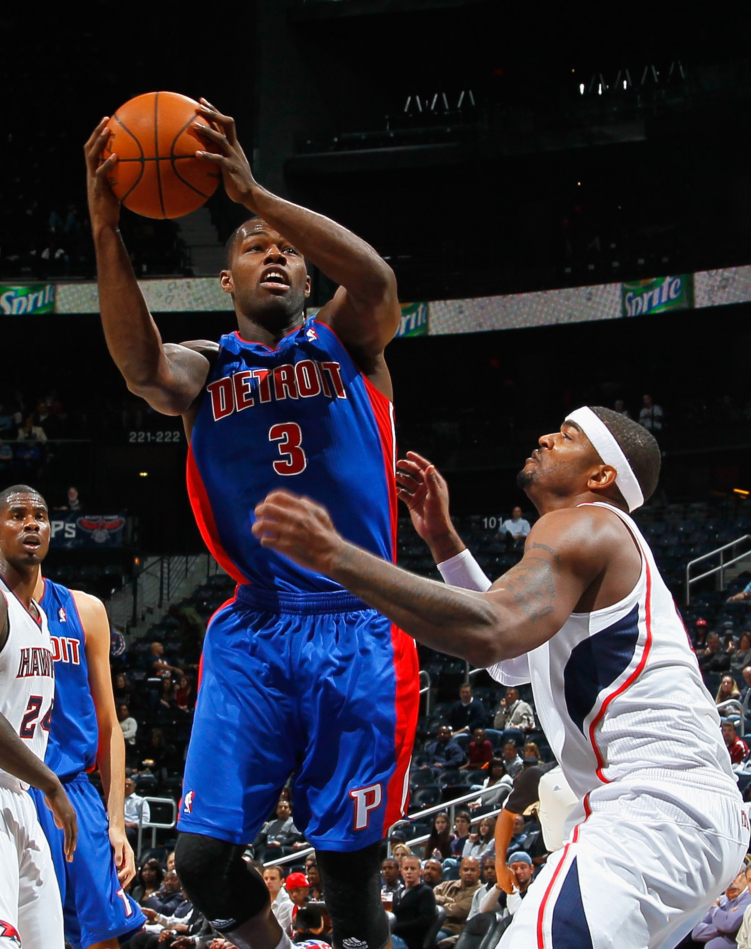 ATLANTA - NOVEMBER 03: Rodney Stuckey #3 of the Detroit Pistons drives against Josh Smith #5 of the Atlanta Hawks at Philips Arena on November 3, 2010 in Atlanta, Georgia. NOTE TO USER: User expressly acknowledges and agrees that, by downloading and/or ATLANTA - NOVEMBER 03: Rodney Stuckey #3 of the Detroit Pistons drives against Josh Smith #5 of the Atlanta Hawks at Philips Arena on November 3, 2010 in Atlanta, Georgia. NOTE TO USER: User expressly acknowledges and agrees that, by downloading and/or