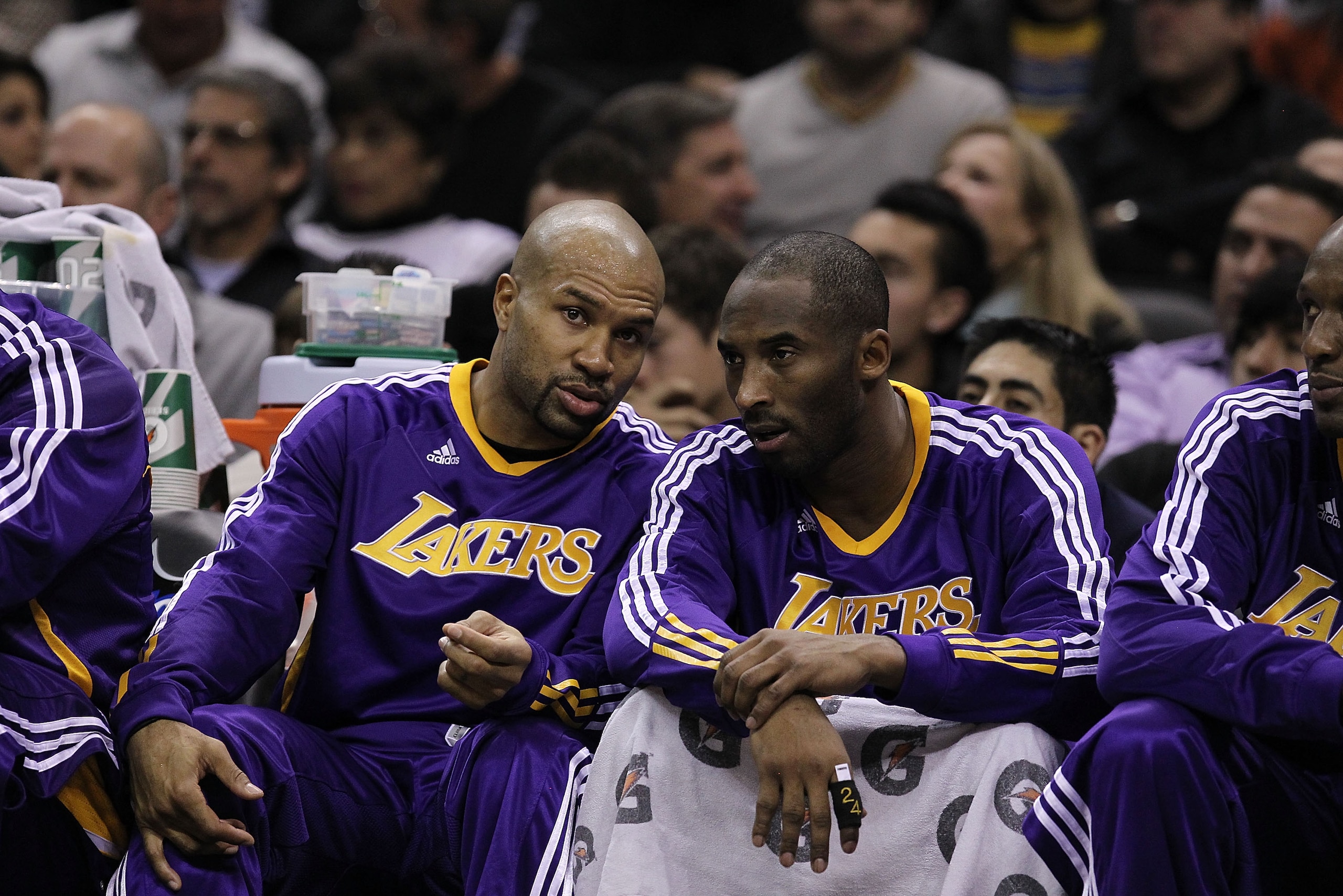 SAN ANTONIO, TX - DECEMBER 28:  Guard Derek Fisher #2 and Kobe Bryant #24 of the Los Angeles Lakers at AT&T Center on December 28, 2010 in San Antonio, Texas.  NOTE TO USER: User expressly acknowledges and agrees that, by downloading and/or using this pho