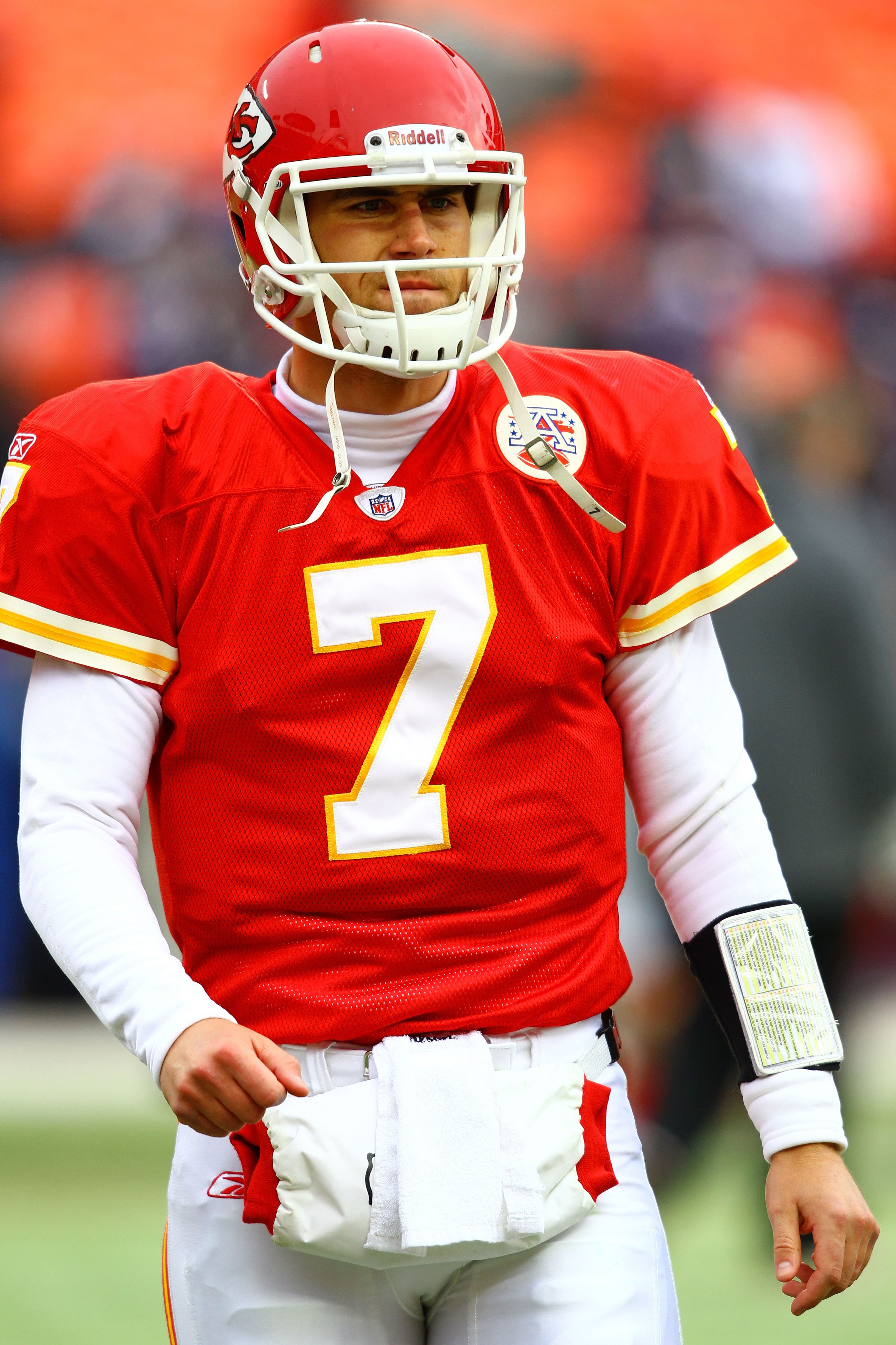 KANSAS CITY, MO - JANUARY 09:  Quarterback Matt Cassel #7 of the Kansas City Chiefs warms up prior to playing the Baltimore Ravens in their 2011 AFC wild card playoff game at Arrowhead Stadium on January 9, 2011 in Kansas City, Missouri.  (Photo by Dilip