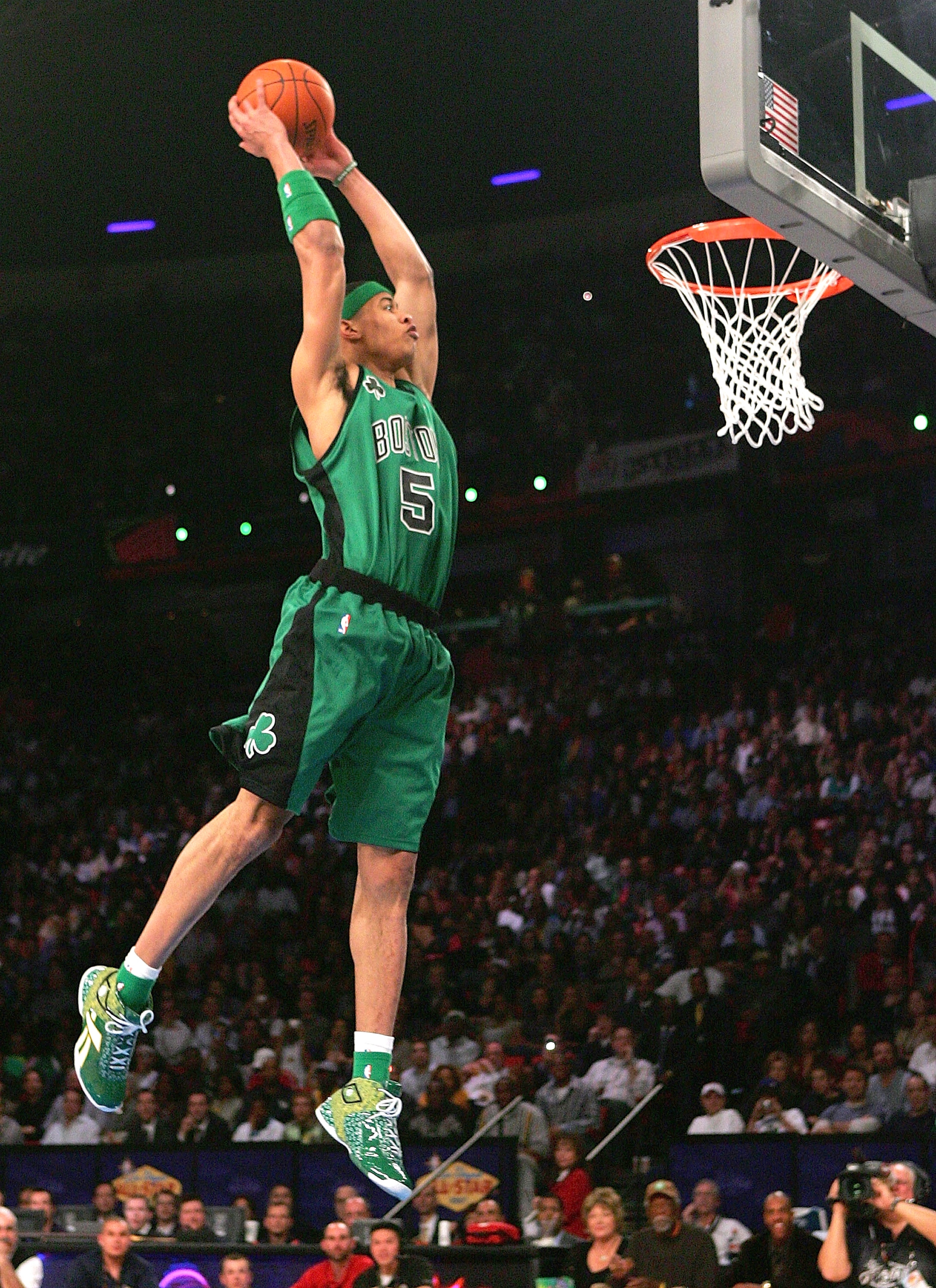LAS VEGAS - FEBRUARY 17:  Gerald Green of the Boston Celtics participates in the Sprite Slam Dunk Competition during NBA All-Star Weekend on February 17, 2007 at Thomas & Mack Center in Las Vegas, Nevada.  NOTE TO USER: User expressly acknowledges and agr