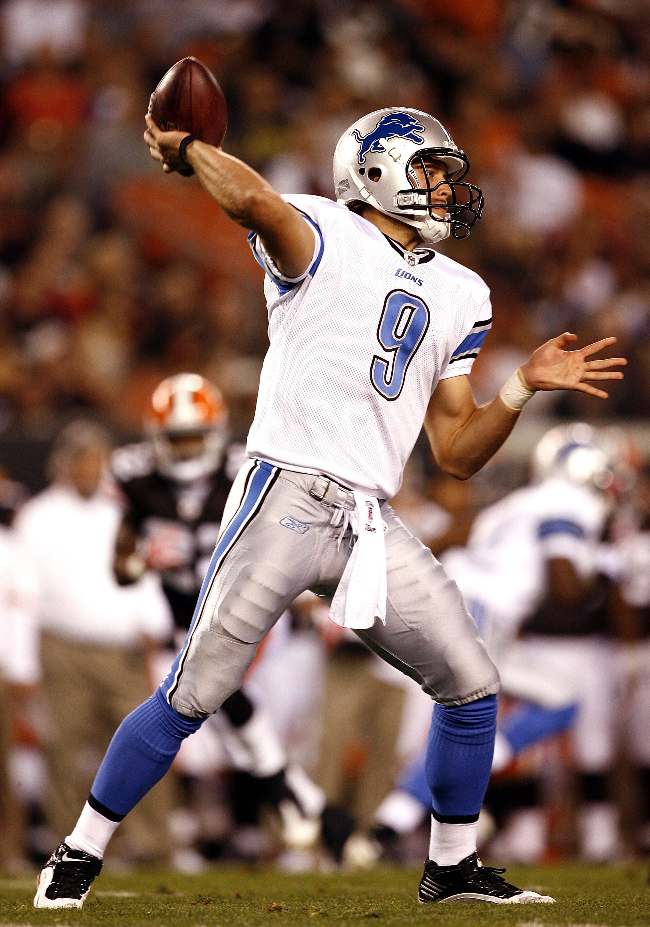 CLEVELAND - AUGUST 22: Matthew Stafford #9 of the Detroit Lions throws to a reciever against the Cleveland Browns during the second quarter of their NFL game in Cleveland Browns Stadium on August 22, 2009 in Cleveland, Ohio. (Photo by Matt Sullivan/Gett CLEVELAND - AUGUST 22: Matthew Stafford #9 of the Detroit Lions throws to a reciever against the Cleveland Browns during the second quarter of their NFL game in Cleveland Browns Stadium on August 22, 2009 in Cleveland, Ohio. (Photo by Matt Sullivan/Gett