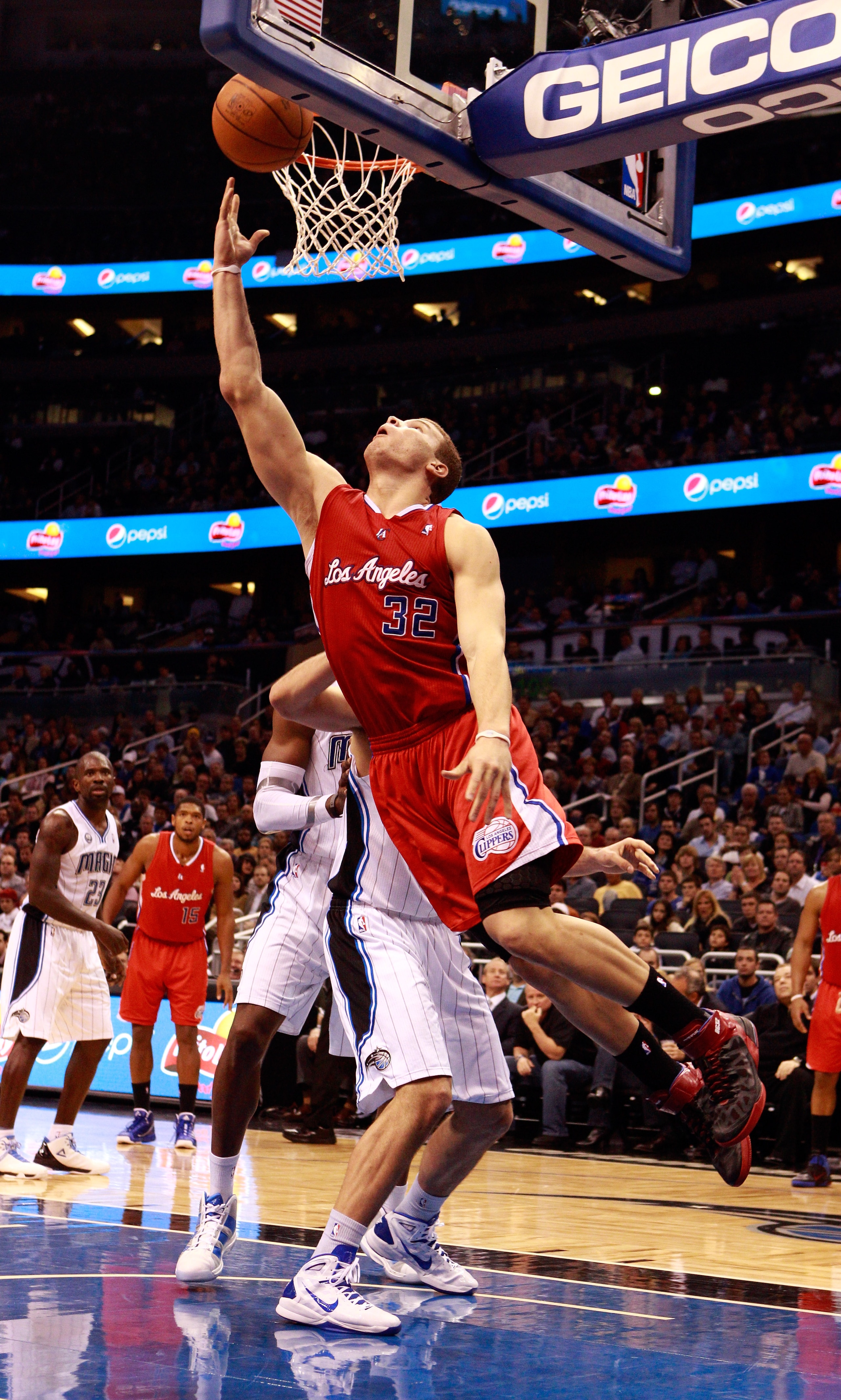 ORLANDO, FL - FEBRUARY 08: Blake Griffin #32 of the Los Angeles Clippers attempts a shot during the game against the Orlando Magic at Amway Arena on February 8, 2011 in Orlando, Florida. NOTE TO USER: User expressly acknowledges and agrees that, by down ORLANDO, FL - FEBRUARY 08: Blake Griffin #32 of the Los Angeles Clippers attempts a shot during the game against the Orlando Magic at Amway Arena on February 8, 2011 in Orlando, Florida. NOTE TO USER: User expressly acknowledges and agrees that, by down