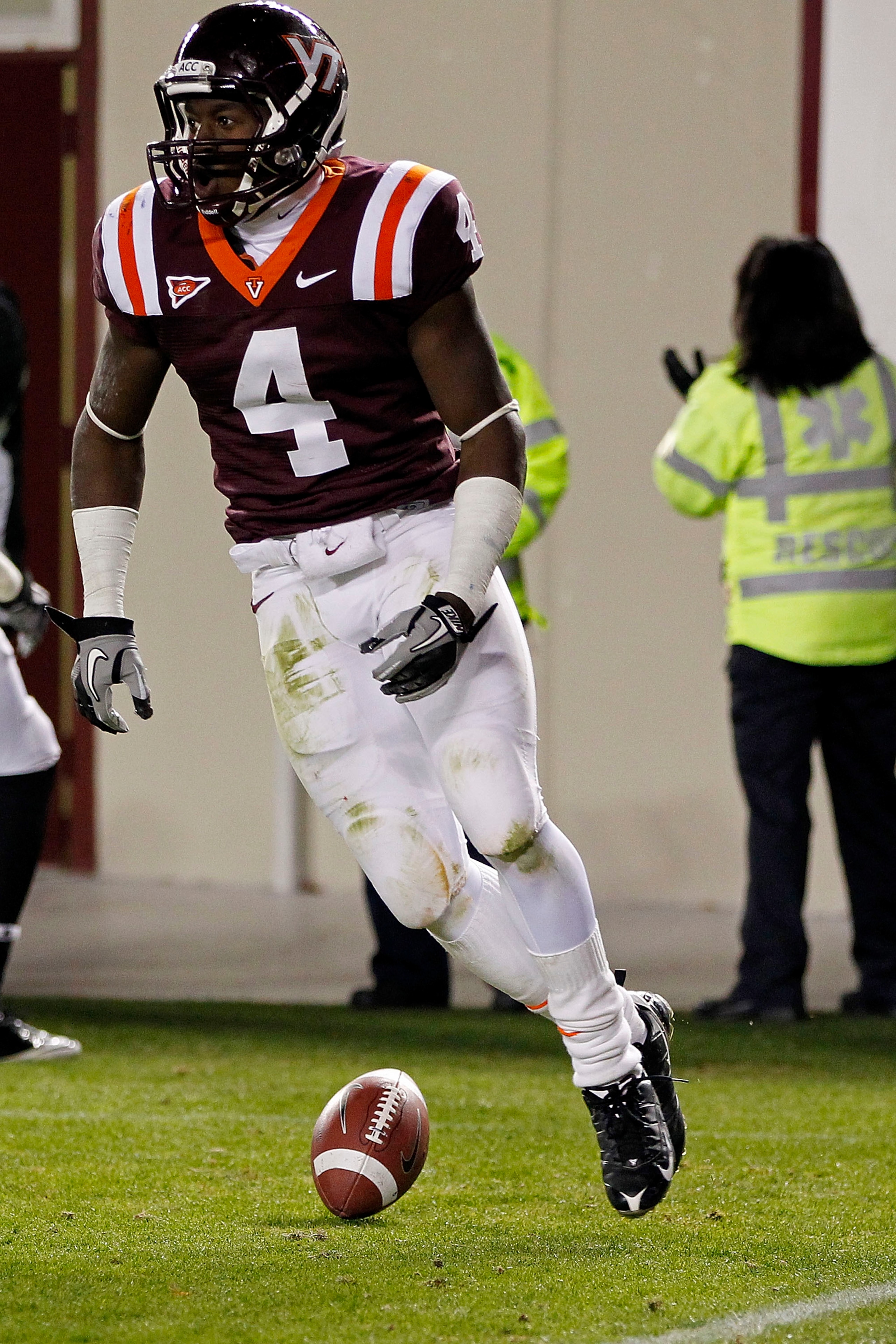 BLACKSBURG, VA - NOVEMBER 04: Running back David Wilson #4 of the Virginia Tech Hokies celebrates after scoring a touchdown against the Georgia Tech Yellow Jackets at Lane Stadium on November 4, 2010 in Blacksburg, Virginia.  (Photo by Geoff Burke/Getty I