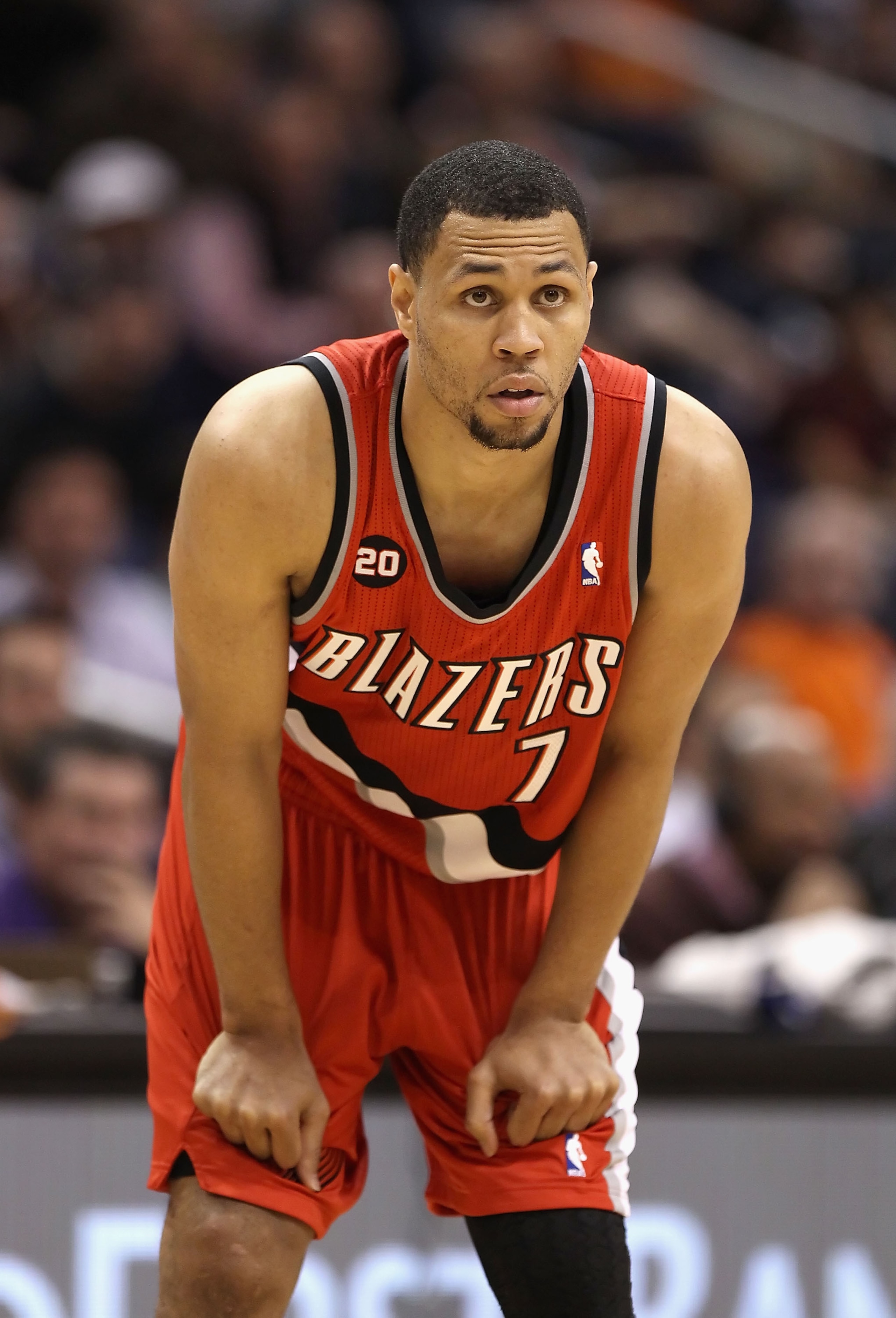 PHOENIX - DECEMBER 10:  Brandon Roy #7 of the Portland Trail Blazers during the NBA game against the Phoenix Suns at US Airways Center on December 10, 2010 in Phoenix, Arizona. The Trail Blazers defeated the Suns 101-94.  NOTE TO USER: User expressly ackn