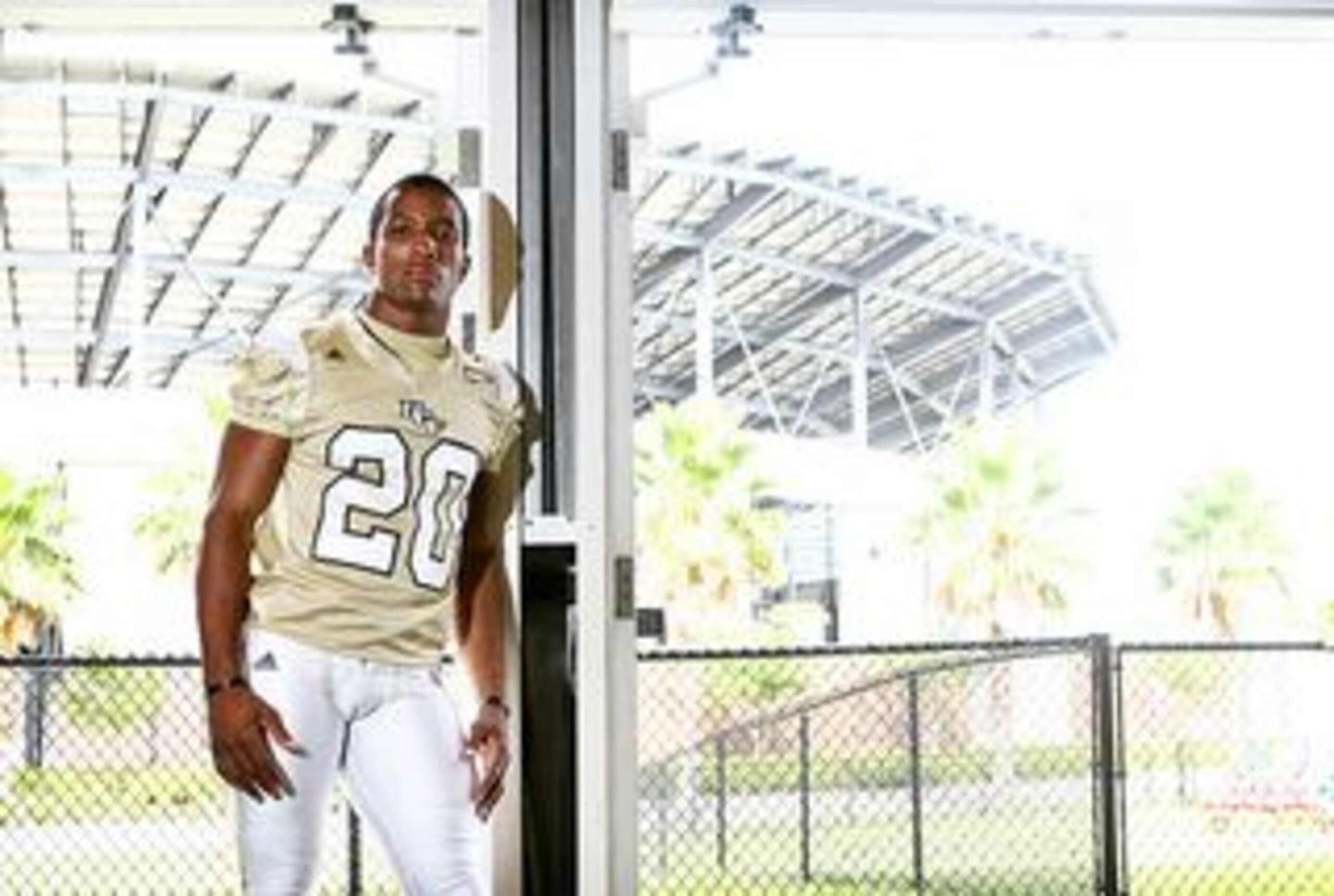 UCF CB Josh Robinson
