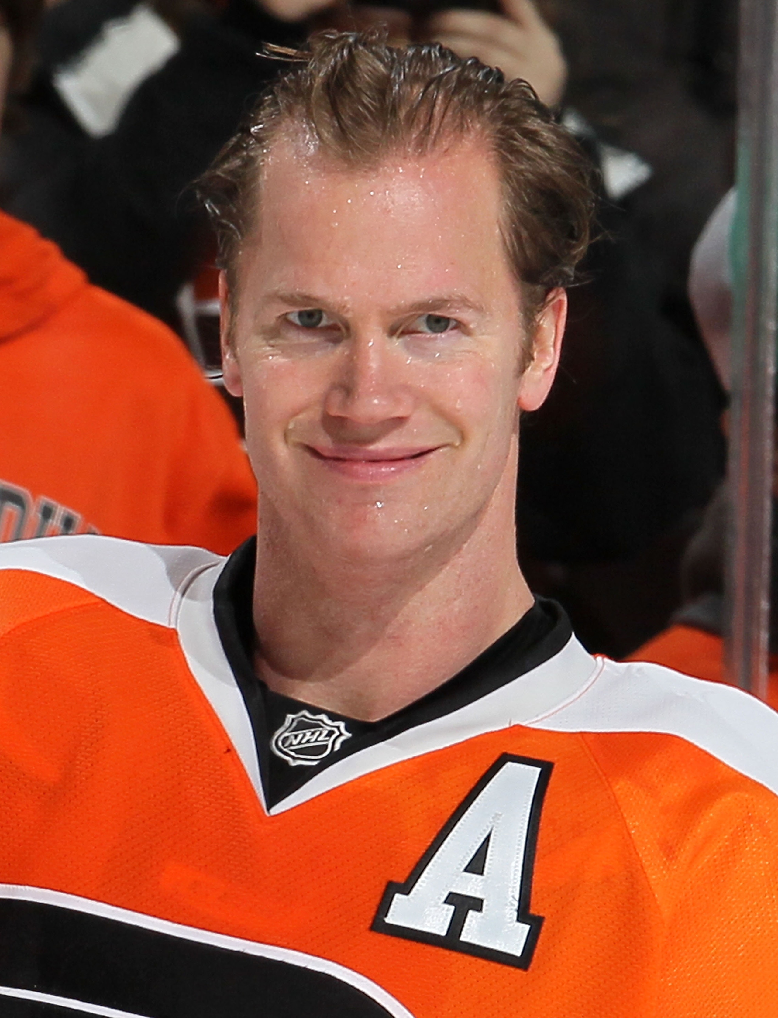 PHILADELPHIA, PA - JANUARY 20: Chris Pronger #20 of the Philadelphia Flyers warms up before playing agauinst the Ottawa Senators on January 20, 2011 at Wells Fargo Center in Philadelphia, Pennsylvania. (Photo by Jim McIsaac/Getty Images) PHILADELPHIA, PA - JANUARY 20: Chris Pronger #20 of the Philadelphia Flyers warms up before playing agauinst the Ottawa Senators on January 20, 2011 at Wells Fargo Center in Philadelphia, Pennsylvania. (Photo by Jim McIsaac/Getty Images)
