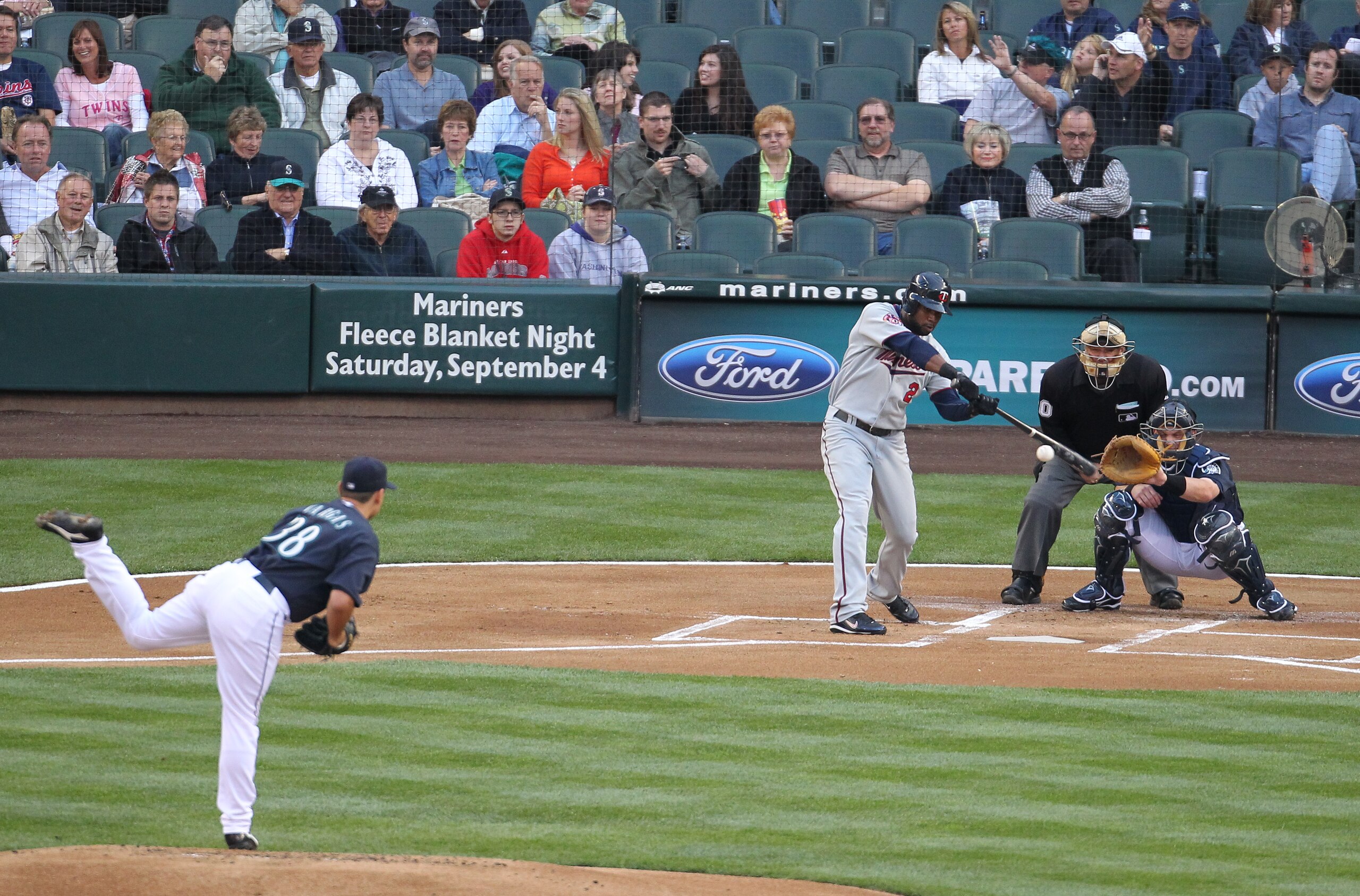 SEATTLE - AUGUST 27:  Denard Span #2 of the Minnesota Twins singles against the Seattle Mariners at Safeco Field on August 27, 2010 in Seattle, Washington. The Twins won 6-3. (Photo by Otto Greule Jr/Getty Images)