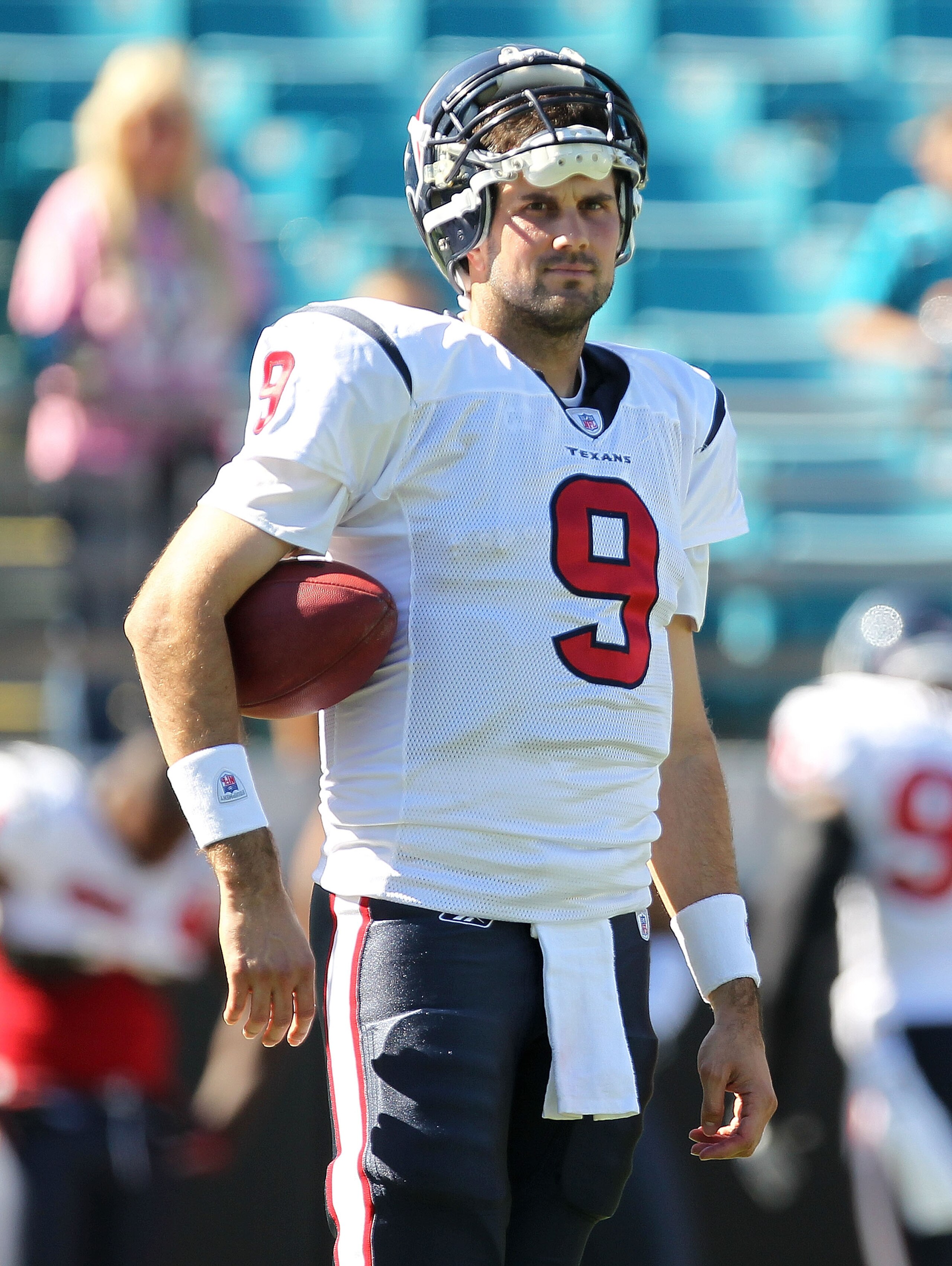 JACKSONVILLE, FL - NOVEMBER 14: Matt Leinart #9 of the Houston Texans looks on before a game against the Jacksonville Jaguars at EverBank Field on November 14, 2010 in Jacksonville, Florida. (Photo by Mike Ehrmann/Getty Images) JACKSONVILLE, FL - NOVEMBER 14: Matt Leinart #9 of the Houston Texans looks on before a game against the Jacksonville Jaguars at EverBank Field on November 14, 2010 in Jacksonville, Florida. (Photo by Mike Ehrmann/Getty Images)