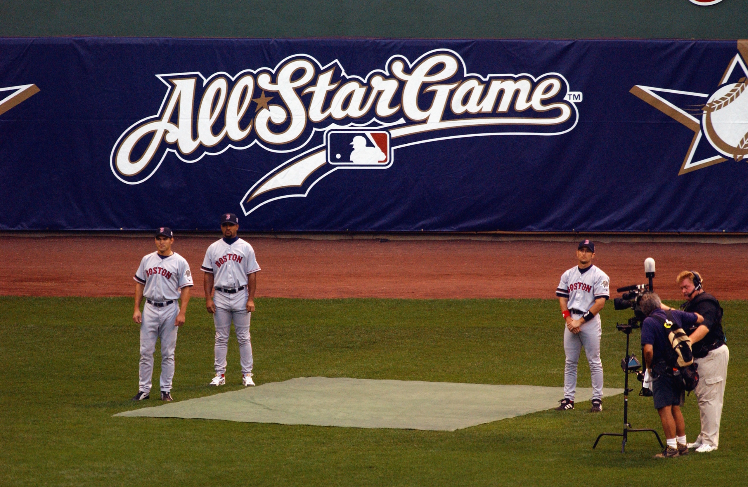 MILWAUKEE, WI - JULY 9: American League All Stars Johnny Damon #18, Ugueth Urbina #41 and Nomar Garciaparra #5 of the Boston Red Sox stand on the field before unveiling a tribute to Hall of Fame left fielder Ted Williams during pre-game ceremony at the M MILWAUKEE, WI - JULY 9: American League All Stars Johnny Damon #18, Ugueth Urbina #41 and Nomar Garciaparra #5 of the Boston Red Sox stand on the field before unveiling a tribute to Hall of Fame left fielder Ted Williams during pre-game ceremony at the M
