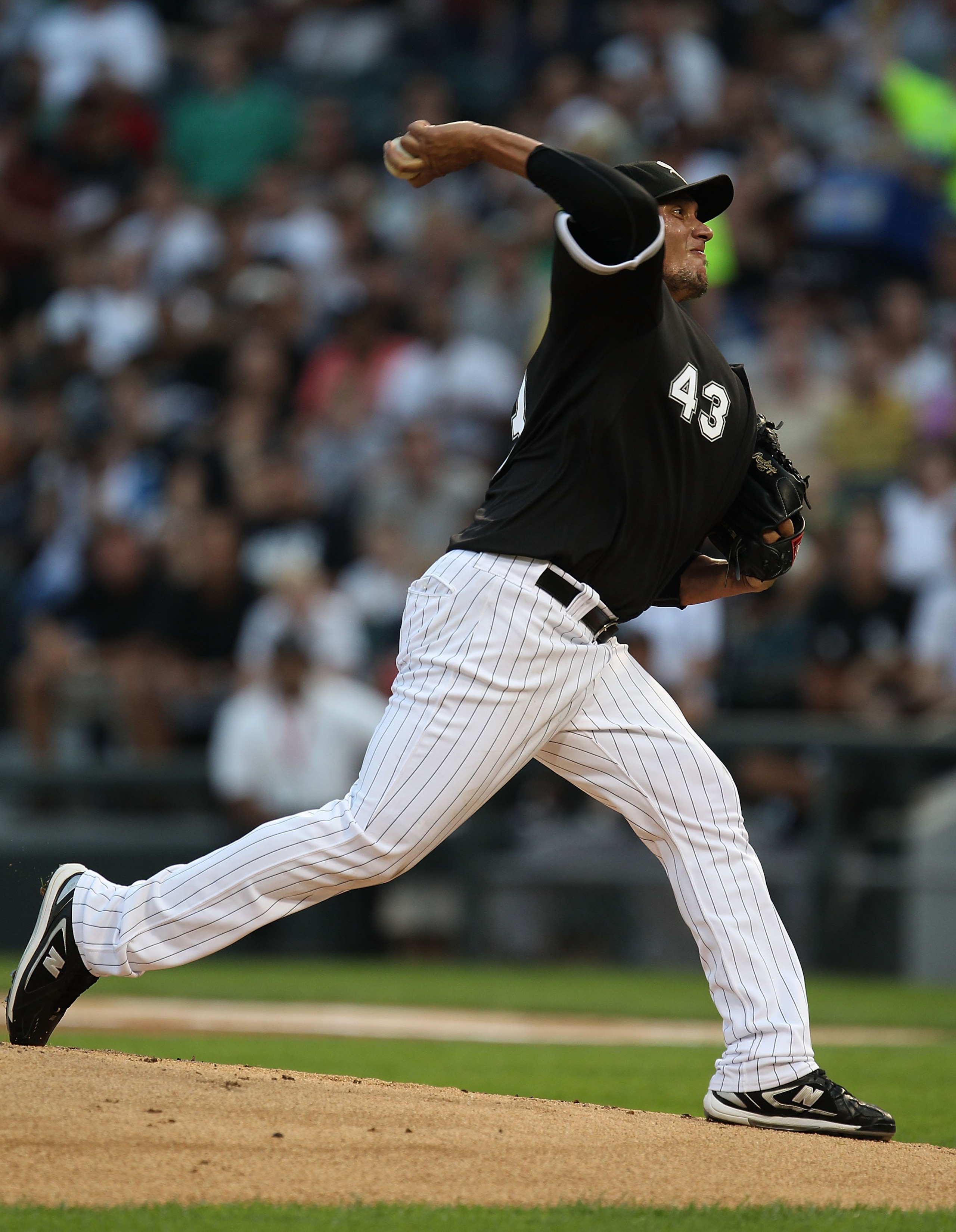 CHICAGO - AUGUST 10: Starting pitcher Freddy Garcia #43 of the Chicago White Sox delivers the ball against the Minnesota Twins at U.S. Cellular Field on August 10, 2010 in Chicago, Illinois. The Twins defeated the White Sox 12-6. (Photo by Jonathan Daniel