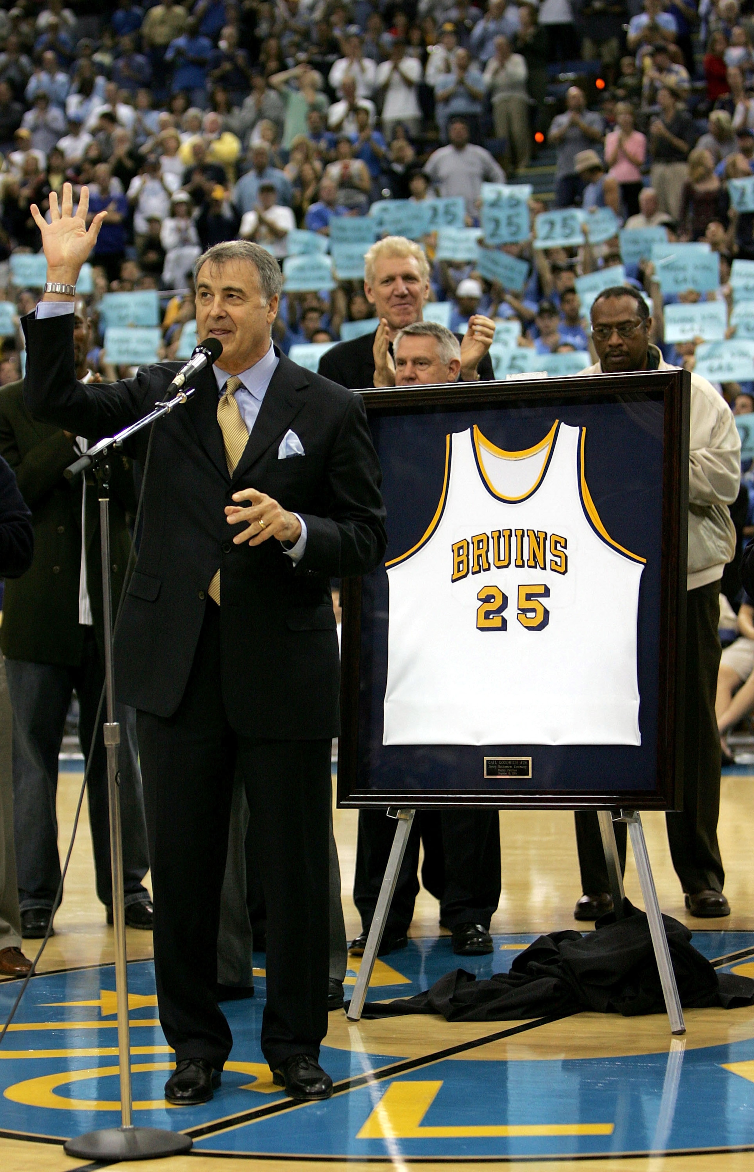 LOS ANGELES, CA - DECEMBER 18: Former UCLA player Gail Goodrich waves to the crowd as his jersey is retired during halftime of the game between the UCLA Bruins and the Michigan Wolverines during the game on December 18, 2004 at Pauley Pavilion in Los An LOS ANGELES, CA - DECEMBER 18: Former UCLA player Gail Goodrich waves to the crowd as his jersey is retired during halftime of the game between the UCLA Bruins and the Michigan Wolverines during the game on December 18, 2004 at Pauley Pavilion in Los An