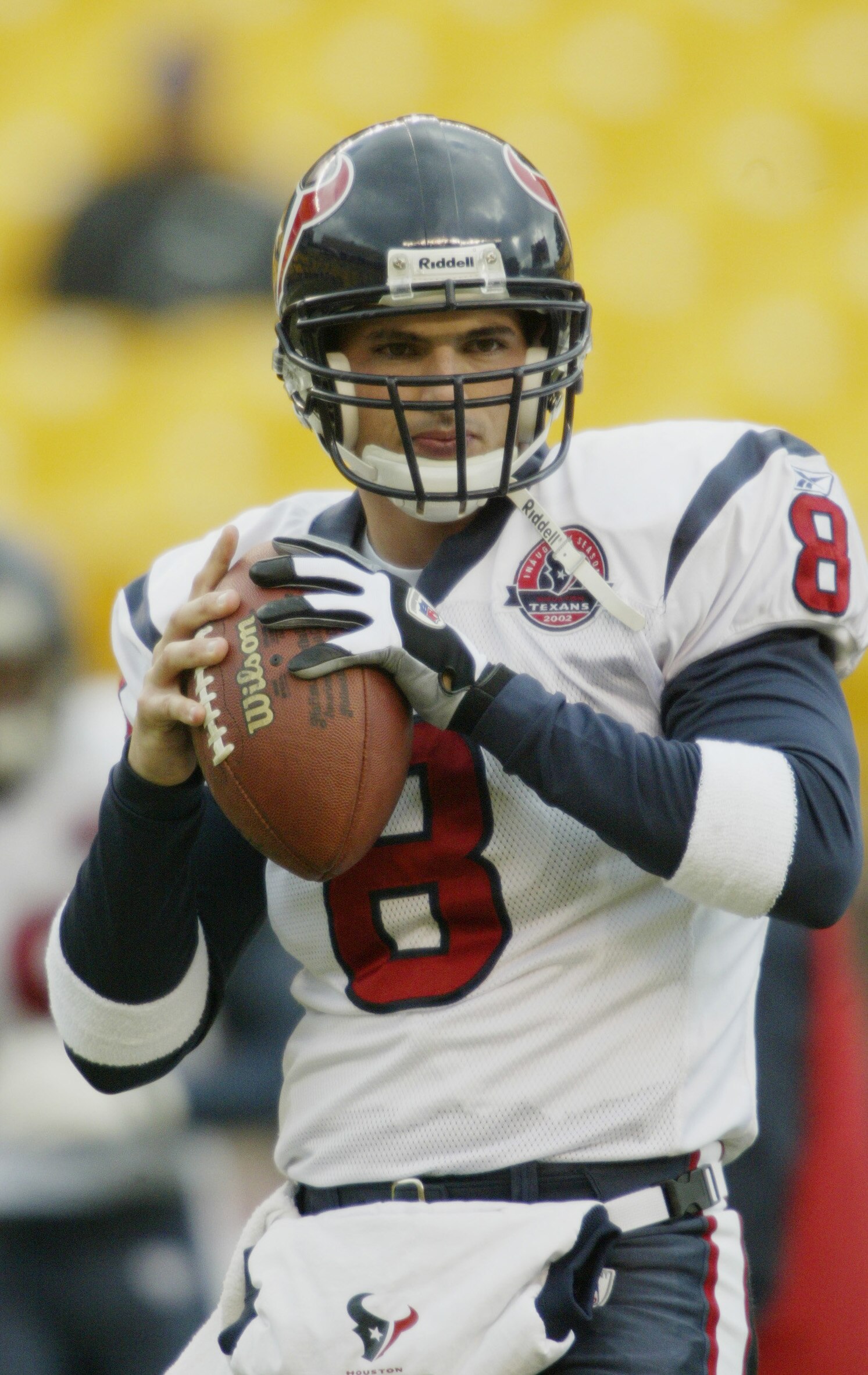 PITTSBURGH - DECEMBER 8 :   David Carr #8 of the Houston Texans warms up prior to a game against the Pittsburgh Steelers on December 8, 2002 at Heinz Field in Pittsburgh, Pennsylvania. The Texans beat the Steelers 24-6. (Photo by Tom Pidgeon/Getty Images)
