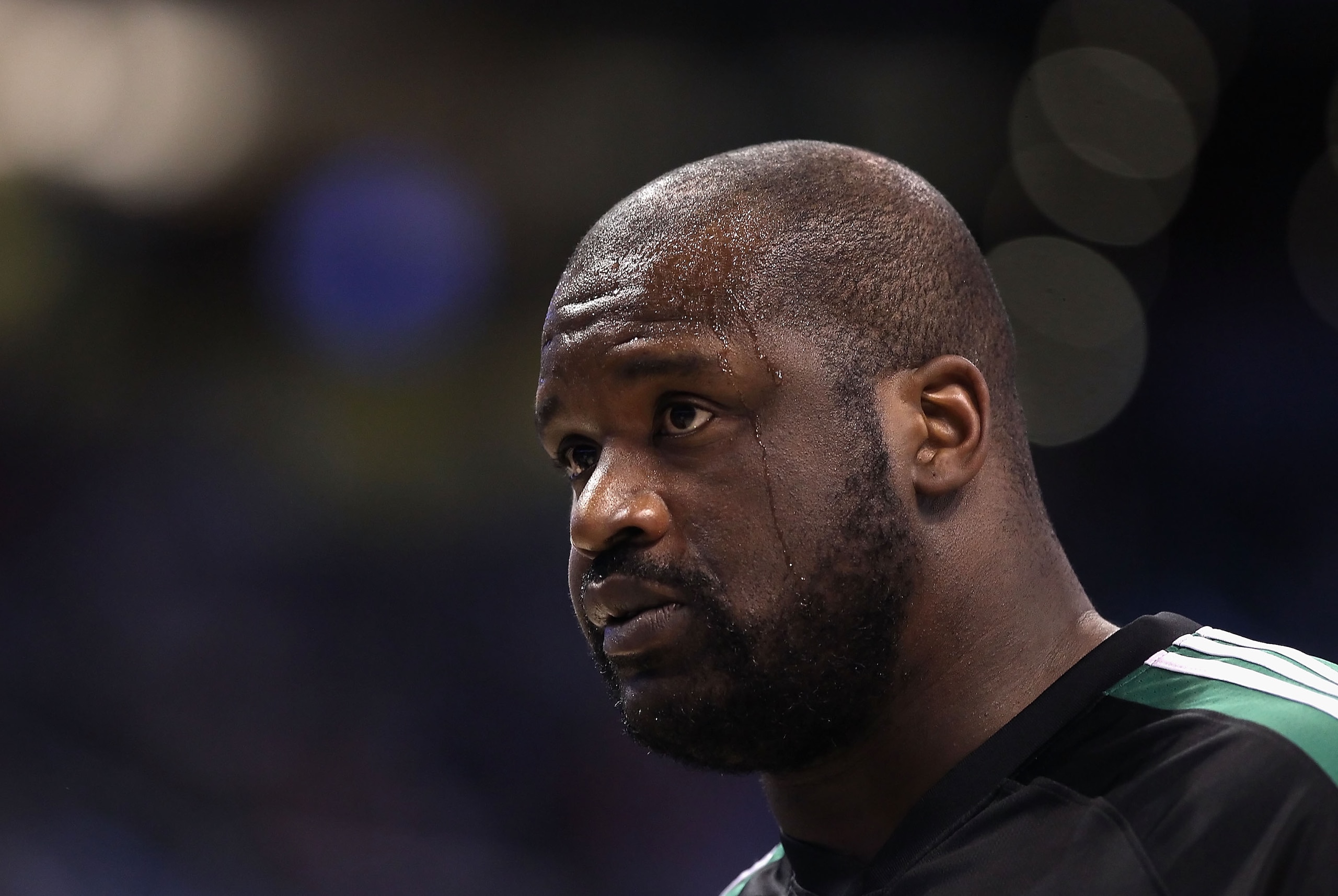 PHOENIX, AZ - JANUARY 28: Shaquille O'Neal #36 of the Boston Celtics warm up before the NBA game against the Phoenix Suns at US Airways Center on January 28, 2011 in Phoenix, Arizona. The Suns defeated the Celtics 88-71. NOTE TO USER: User expressly ackn PHOENIX, AZ - JANUARY 28: Shaquille O'Neal #36 of the Boston Celtics warm up before the NBA game against the Phoenix Suns at US Airways Center on January 28, 2011 in Phoenix, Arizona. The Suns defeated the Celtics 88-71. NOTE TO USER: User expressly ackn