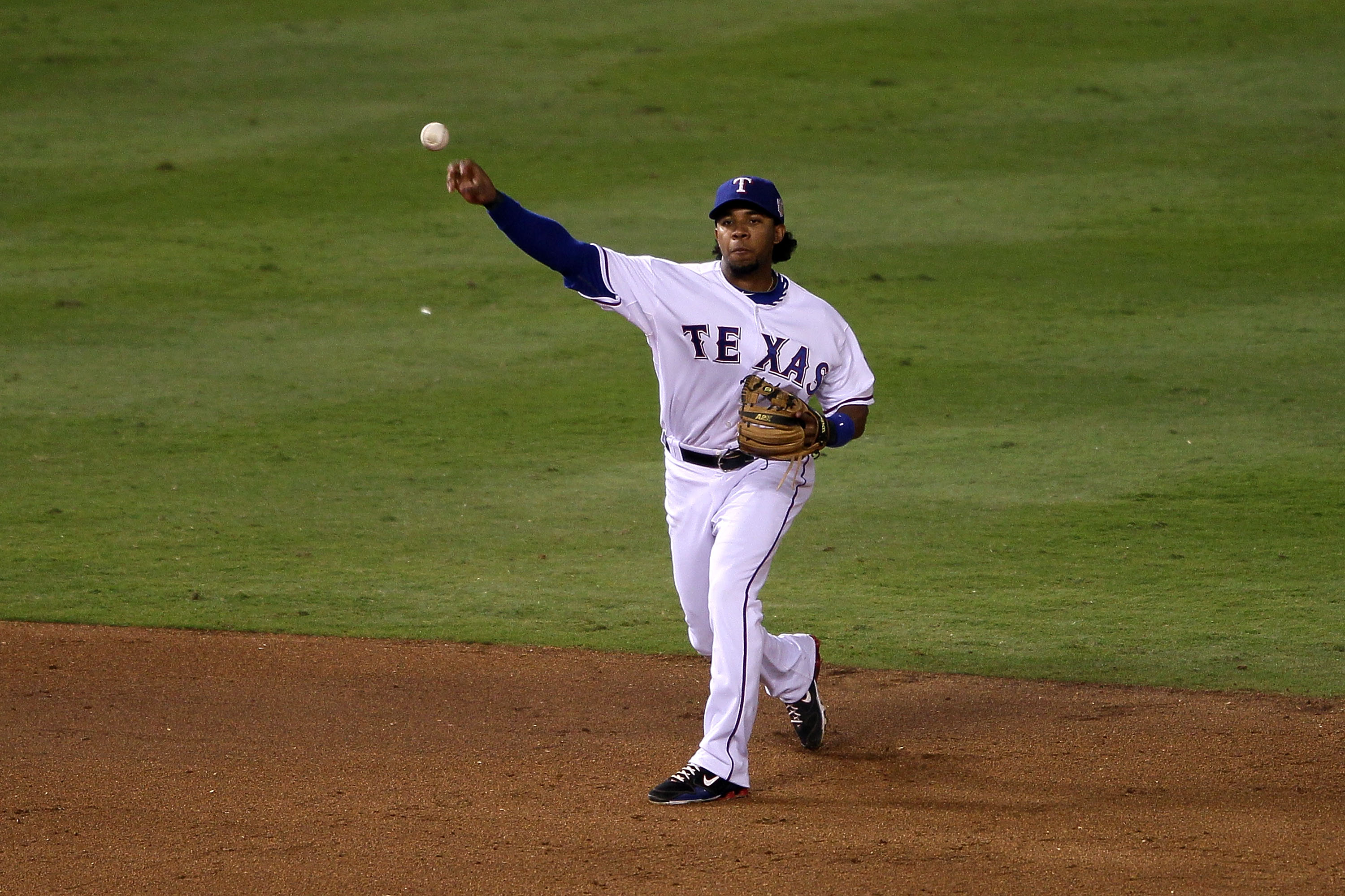 Grant: Stats say Rangers' Elvis Andrus is worst shortstop in baseball