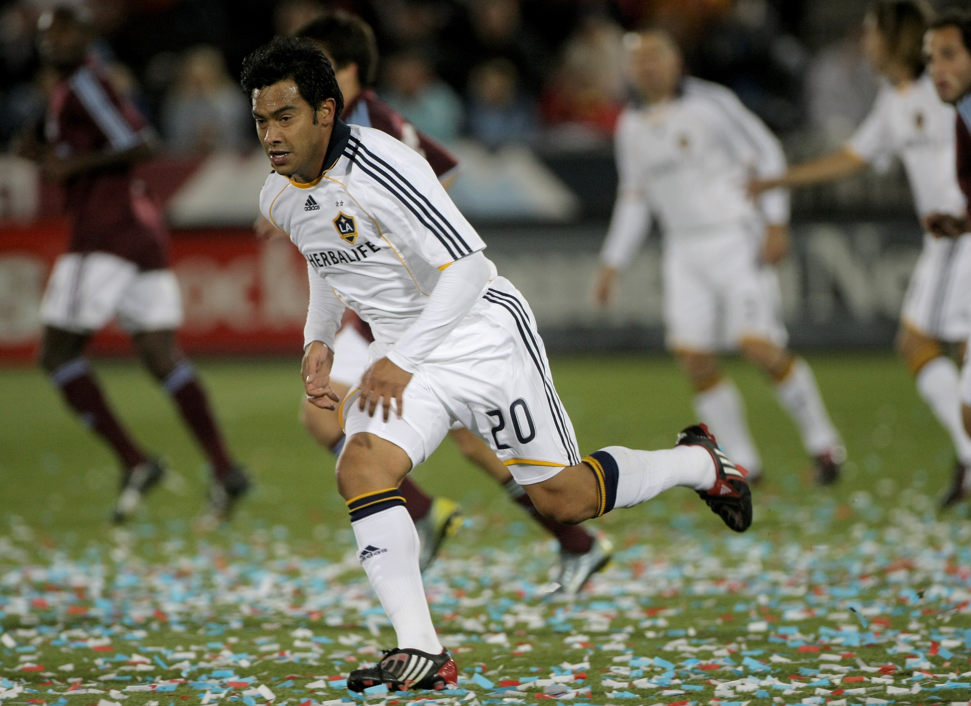 COMMERCE CITY, CO - MARCH 29:  Carlos Ruiz #20 of the Los Angeles Galaxy in action against the Colorado Rapids at Dick's Sporting Goods Park on March 29, 2008 in Commerce City, Colorado. The Rapids defeated the Galaxy 4-0.  (Photo by Doug Pensinger/Getty 