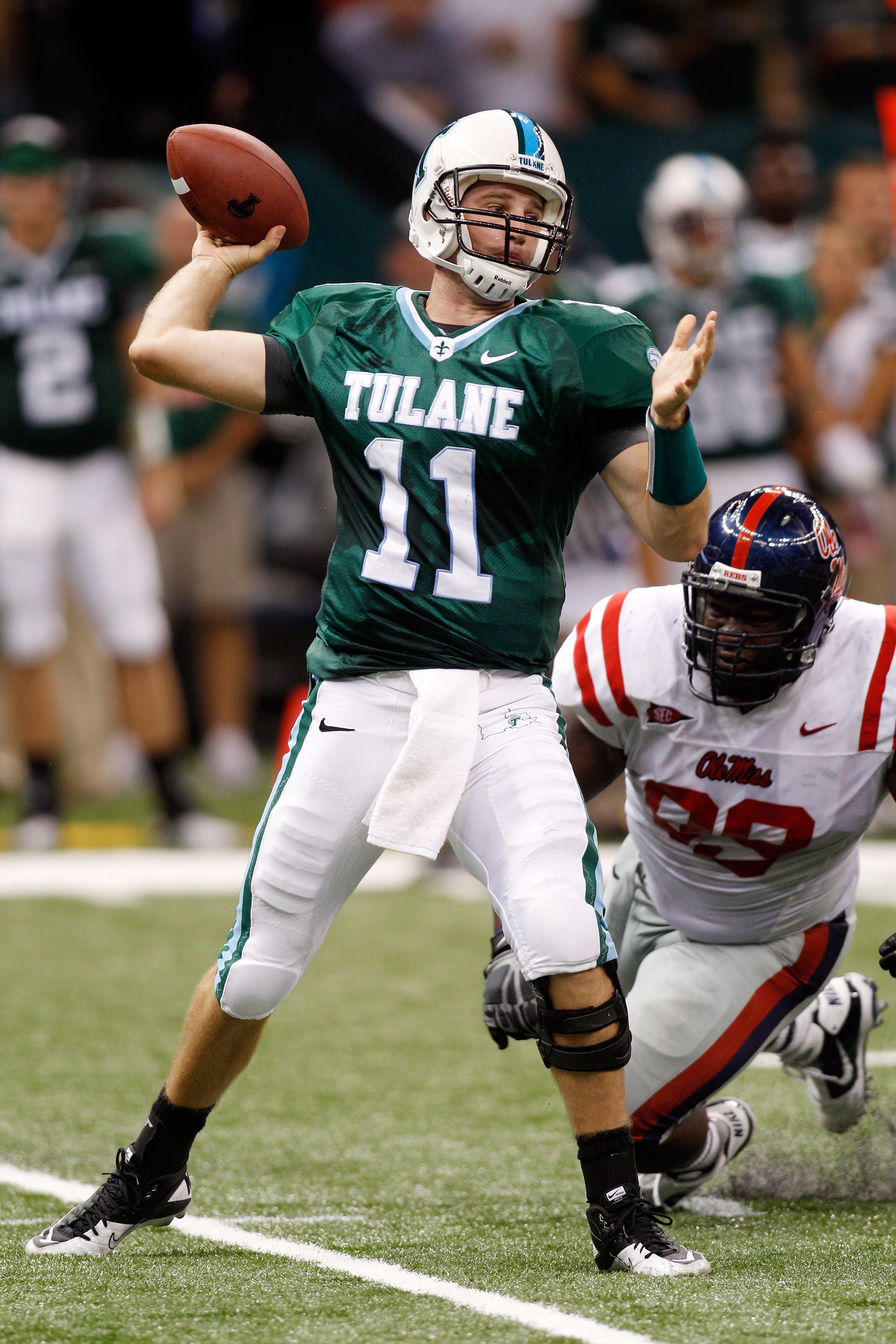 NEW ORLEANS - SEPTEMBER 11:  Ryan Griffin #11 of the Tulane Green Wave passes the ball against the Ole Miss Rebels at the Louisiana Superdome on September 11, 2010 in New Orleans, Louisiana.  (Photo by Chris Graythen/Getty Images)