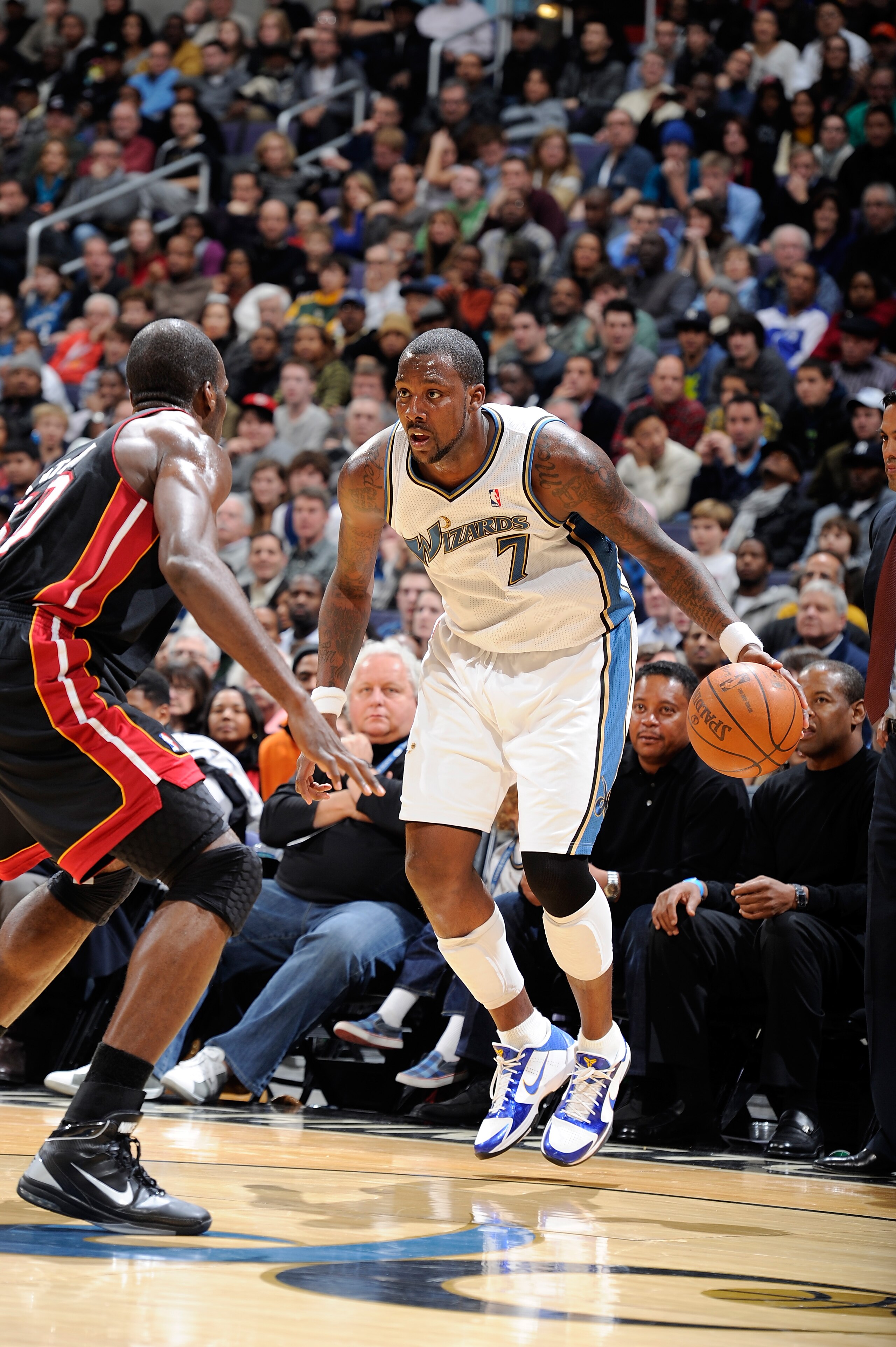 WASHINGTON, DC - DECEMBER 18: Andray Blatche #7 of the Washington Wizards handles the ball against the Miami Heat at the Verizon Center on December 18, 2010 in Washington, DC. NOTE TO USER: User expressly acknowledges and agrees that, by downloading and WASHINGTON, DC - DECEMBER 18: Andray Blatche #7 of the Washington Wizards handles the ball against the Miami Heat at the Verizon Center on December 18, 2010 in Washington, DC. NOTE TO USER: User expressly acknowledges and agrees that, by downloading and