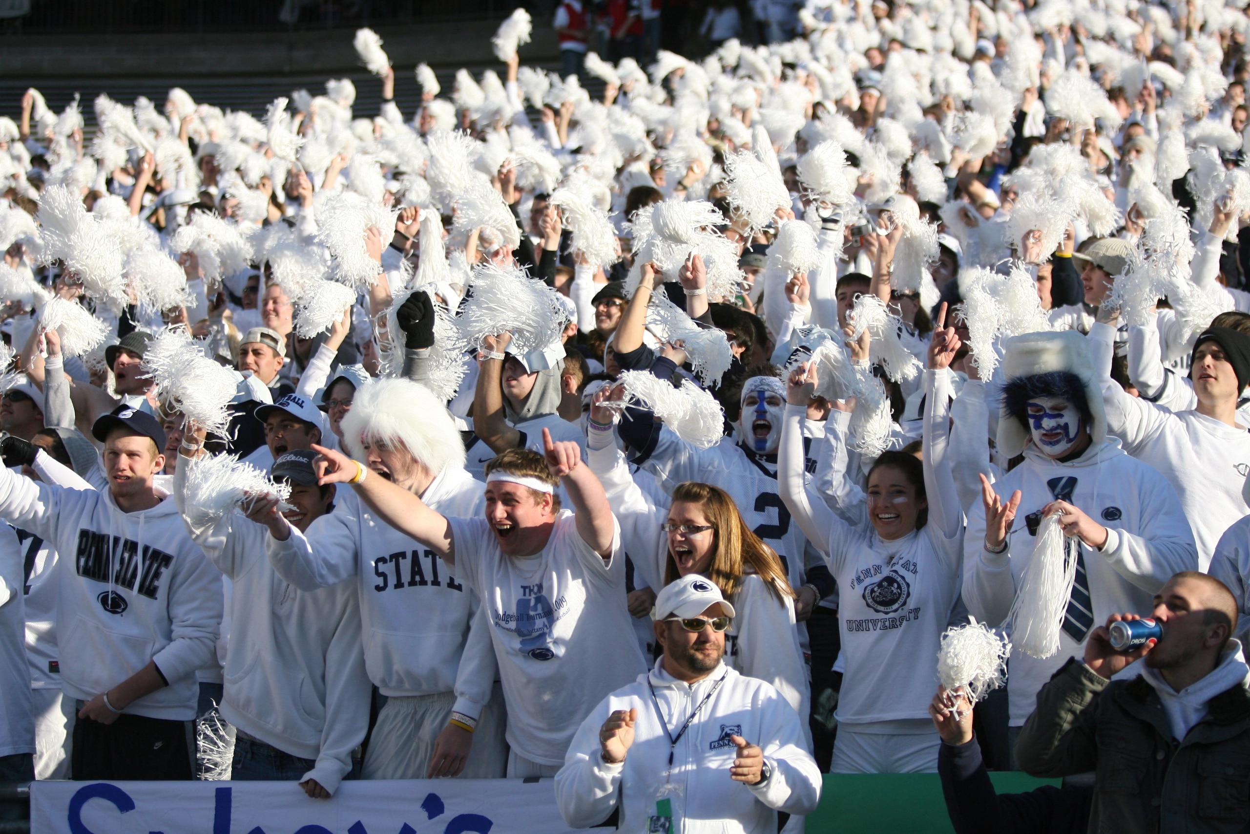 STATE COLLEGE, PA - NOVEMBER 7: Penn State Nittany Lion fans cheer as their team runs onto the field during a game against the Ohio State Buckeyes on November 7, 2009 at Beaver Stadium in State College, Pennsylvania. Ohio State won 24-7. (Photo by Hunter