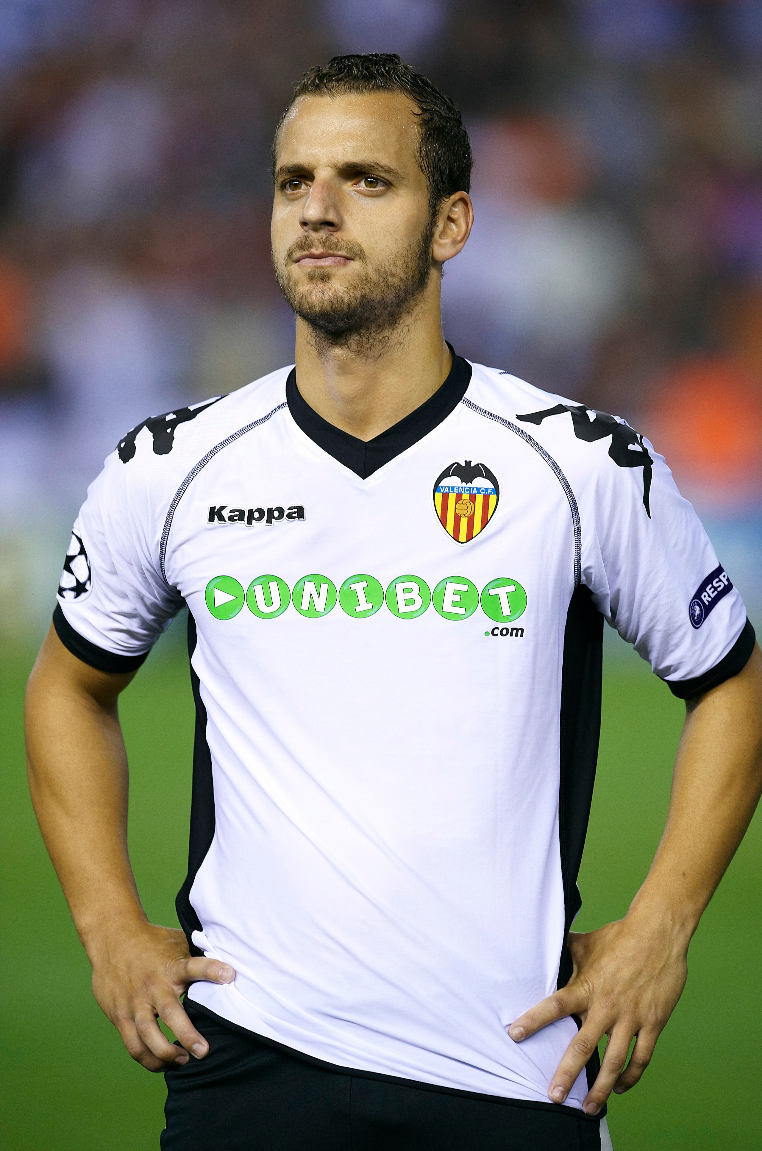 VALENCIA, SPAIN - SEPTEMBER 29:  Roberto Soldado of Valencia looks on before the UEFA Champions League group C match between Valencia and Manchester United on September 29, 2010 in Valencia, Spain. Manchester United won 1-0.  (Photo by Manuel Queimadelos