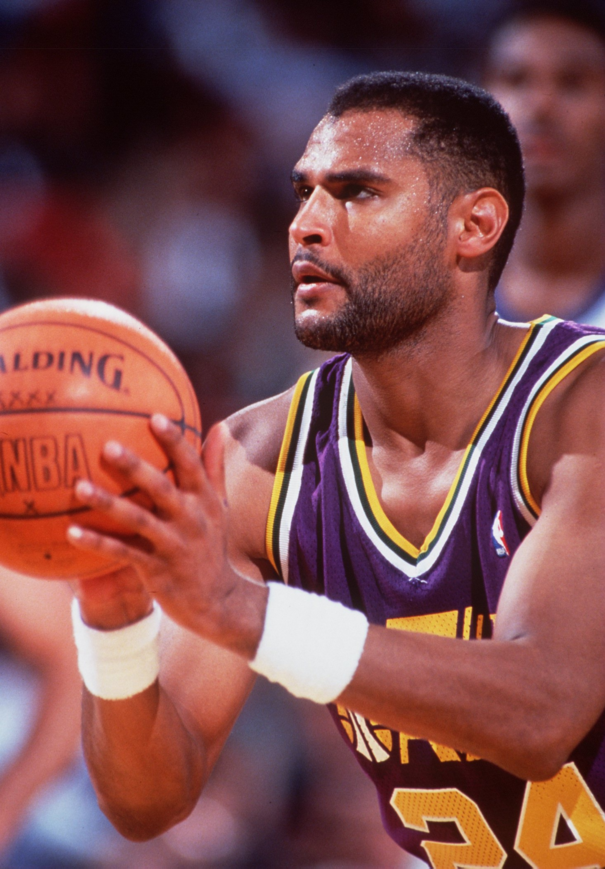 1993:  JEFF MALONE OF THE UTAH JAZZ PREPARES TO TAKE A FOUL SHOT AGAINST THE DENVER NUGGETS. Mandatory Credit: Tim Defrisco/ALLSPORT