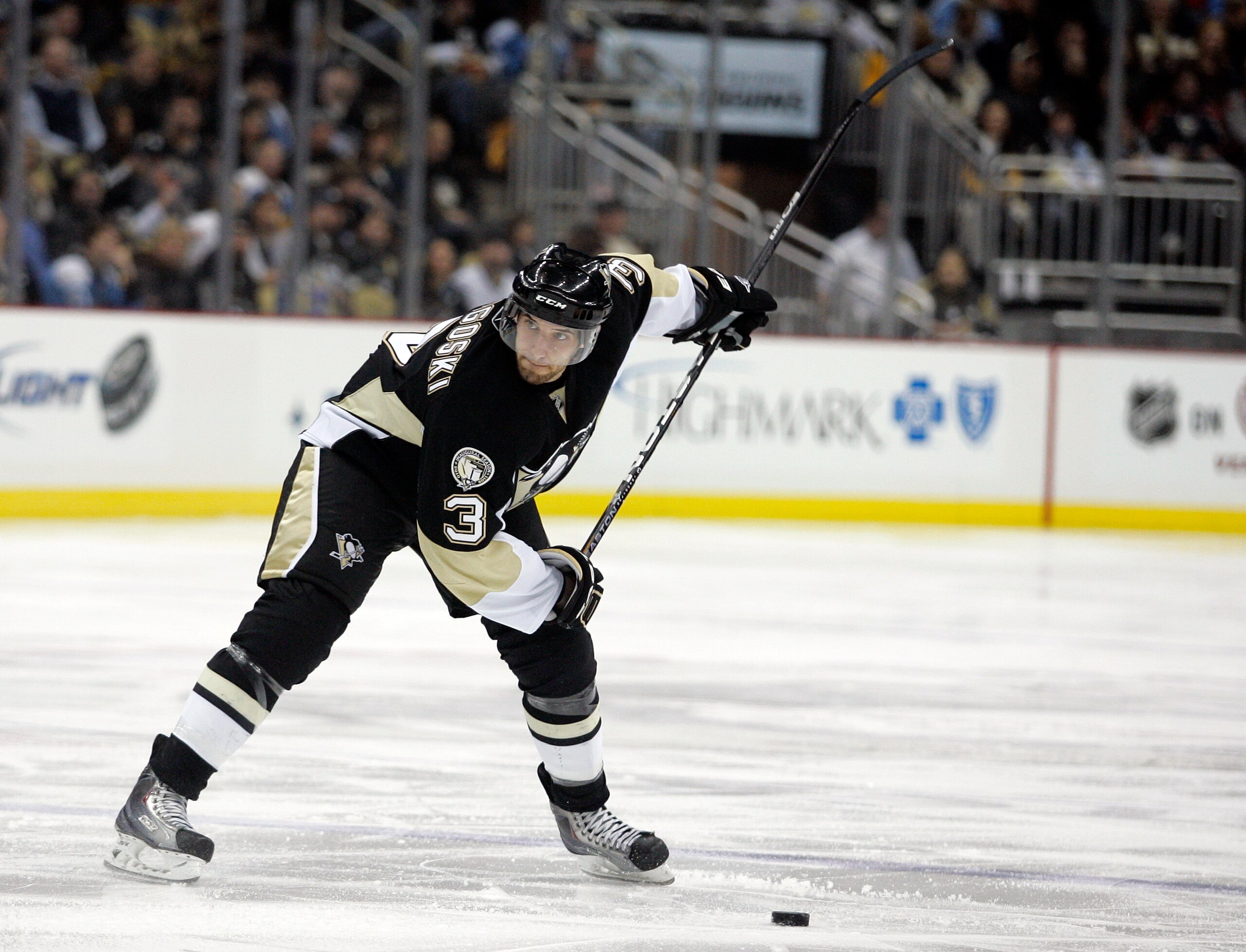 PITTSBURGH, PA - FEBRUARY 02: Alex Goligoski #3 of the Pittsburgh Penguins winds up for a shot against the New York Islanders at Consol Energy Center on February 2, 2011 in Pittsburgh, Pennsylvania. (Photo by Justin K. Aller/Getty Images) PITTSBURGH, PA - FEBRUARY 02: Alex Goligoski #3 of the Pittsburgh Penguins winds up for a shot against the New York Islanders at Consol Energy Center on February 2, 2011 in Pittsburgh, Pennsylvania. (Photo by Justin K. Aller/Getty Images)