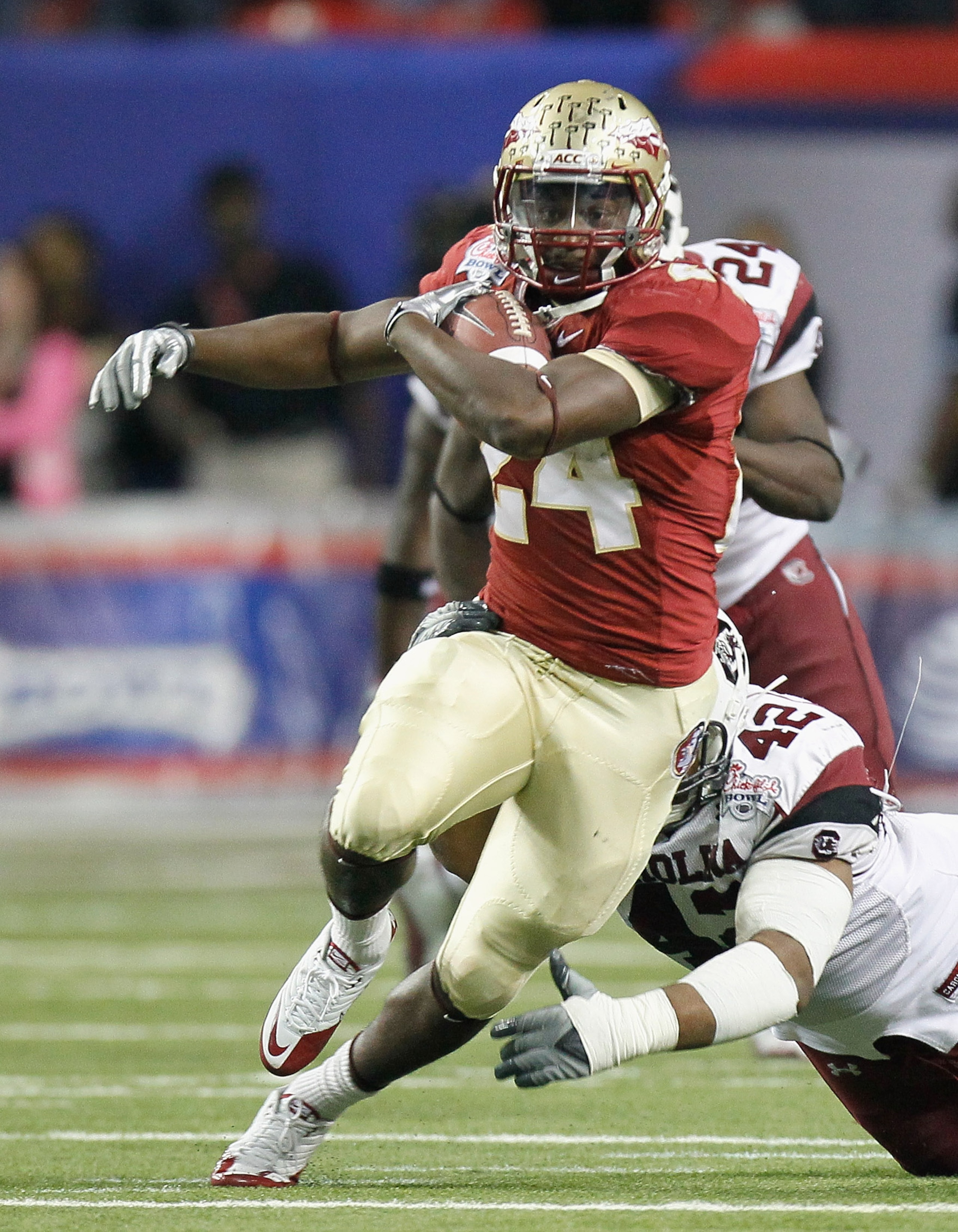 ATLANTA, GA - DECEMBER 31:  Lonnie Pryor #24 of the Florida State Seminoles against the South Carolina Gamecocks during the 2010 Chick-fil-A Bowl at Georgia Dome on December 31, 2010 in Atlanta, Georgia.  (Photo by Kevin C. Cox/Getty Images)