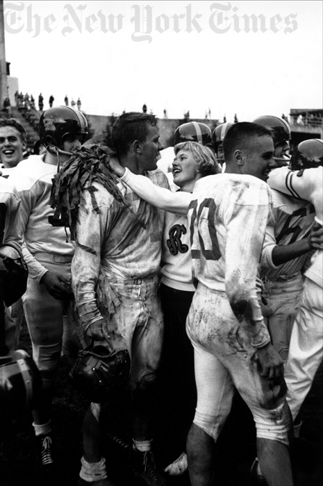 Snow makes for memorable 'slop fest' during 1 of the most famous  bad-weather games in football history