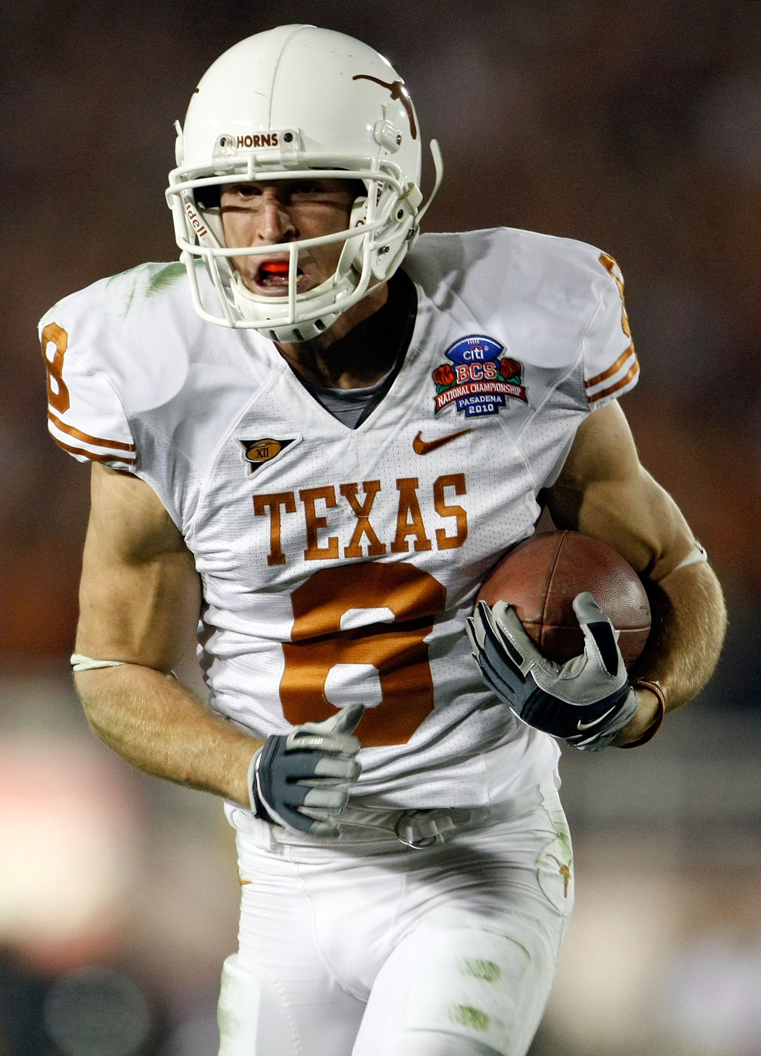 PASADENA, CA - JANUARY 07: Wide receiver Jordan Shipley #8 of the Texas Longhorns runs for a touchdown against the Alabama Crimson Tide during the third quarter of the Citi BCS National Championship game at the Rose Bowl on January 7, 2010 in Pasadena, C PASADENA, CA - JANUARY 07: Wide receiver Jordan Shipley #8 of the Texas Longhorns runs for a touchdown against the Alabama Crimson Tide during the third quarter of the Citi BCS National Championship game at the Rose Bowl on January 7, 2010 in Pasadena, C
