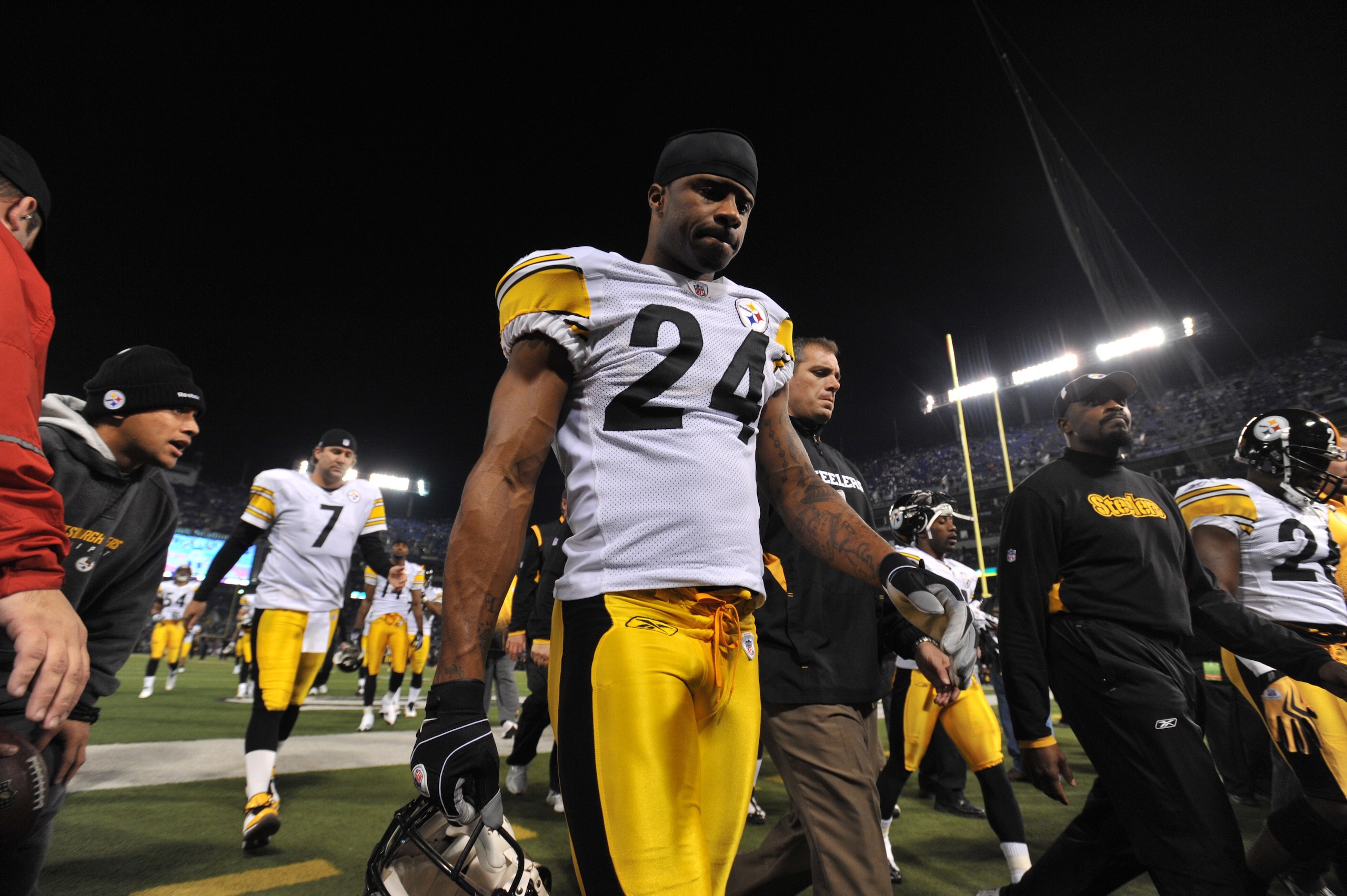 BALTIMORE - NOVEMBER 29:  Ike Taylor #24 of the Pittsburgh Steelers walks off the field after warmups before the game against the  Baltimore Ravens at M&T Bank Stadium on November 29, 2009 in Baltimore, Maryland. The Ravens defeated the Steelers 20-17. (P