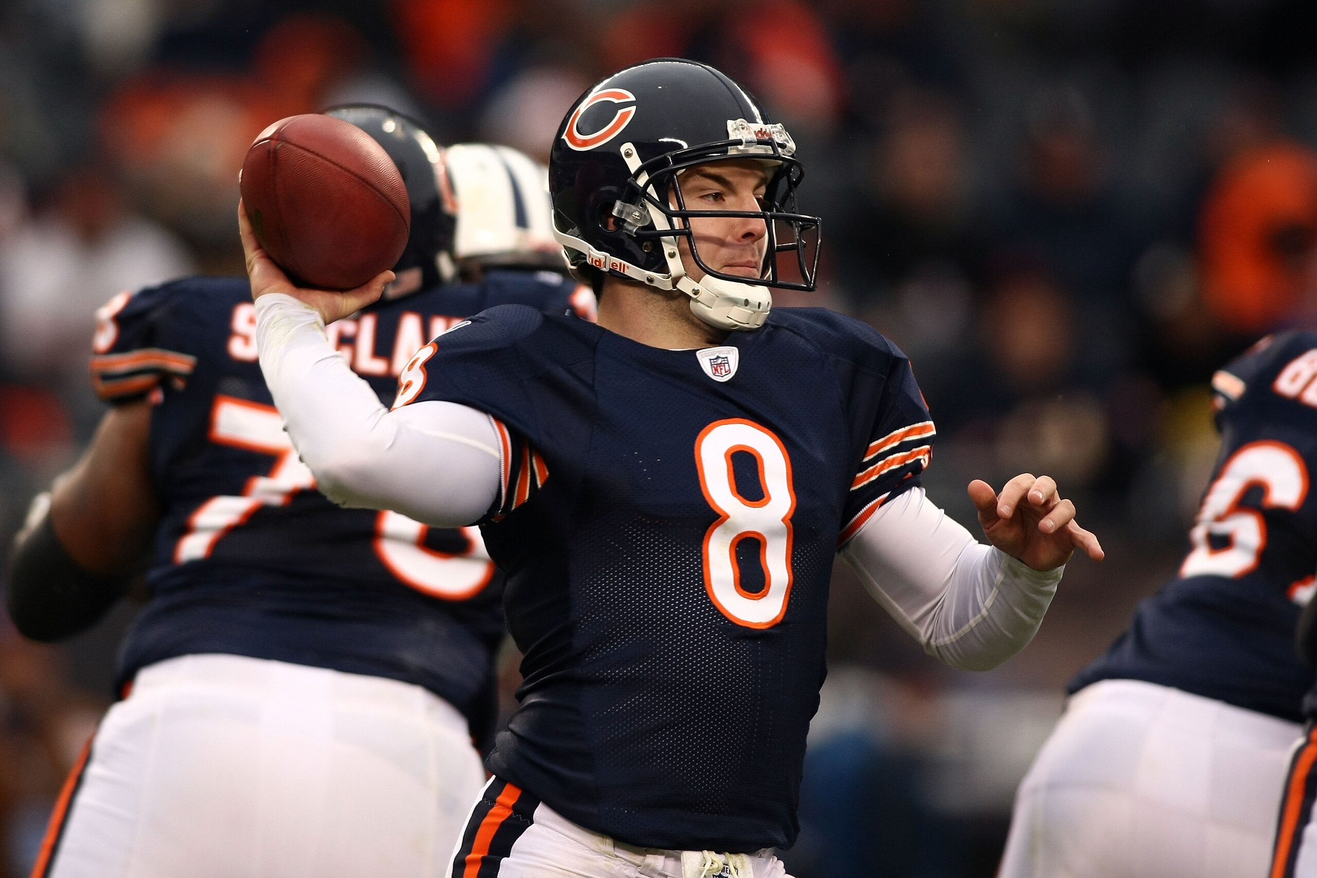 CHICAGO - NOVEMBER 09: Rex Grossman #8 of the Chicago Bears throws a pass against the Tennessee Titans at Soldier Field on November 9, 2008 in Chicago, Illinois. (Photo by Jonathan Ferrey/Getty Images) CHICAGO - NOVEMBER 09: Rex Grossman #8 of the Chicago Bears throws a pass against the Tennessee Titans at Soldier Field on November 9, 2008 in Chicago, Illinois. (Photo by Jonathan Ferrey/Getty Images)