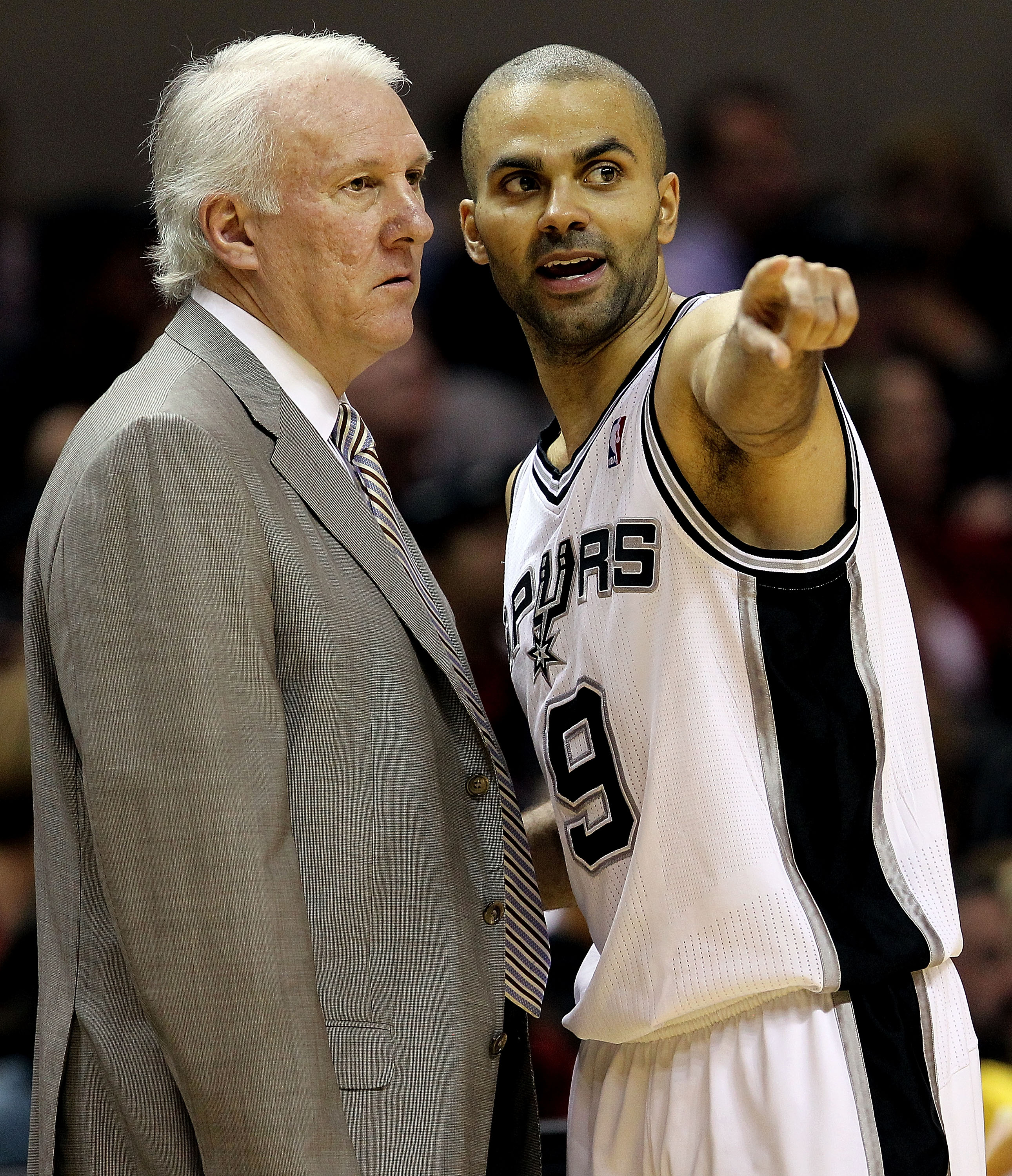 SAN ANTONIO, TX - DECEMBER 28:  Guard Tony Parker #9 of the San Antonio Spurs with Gregg Popovich during play against the Los Angeles Lakers at AT&T Center on December 28, 2010 in San Antonio, Texas.  NOTE TO USER: User expressly acknowledges and agrees t