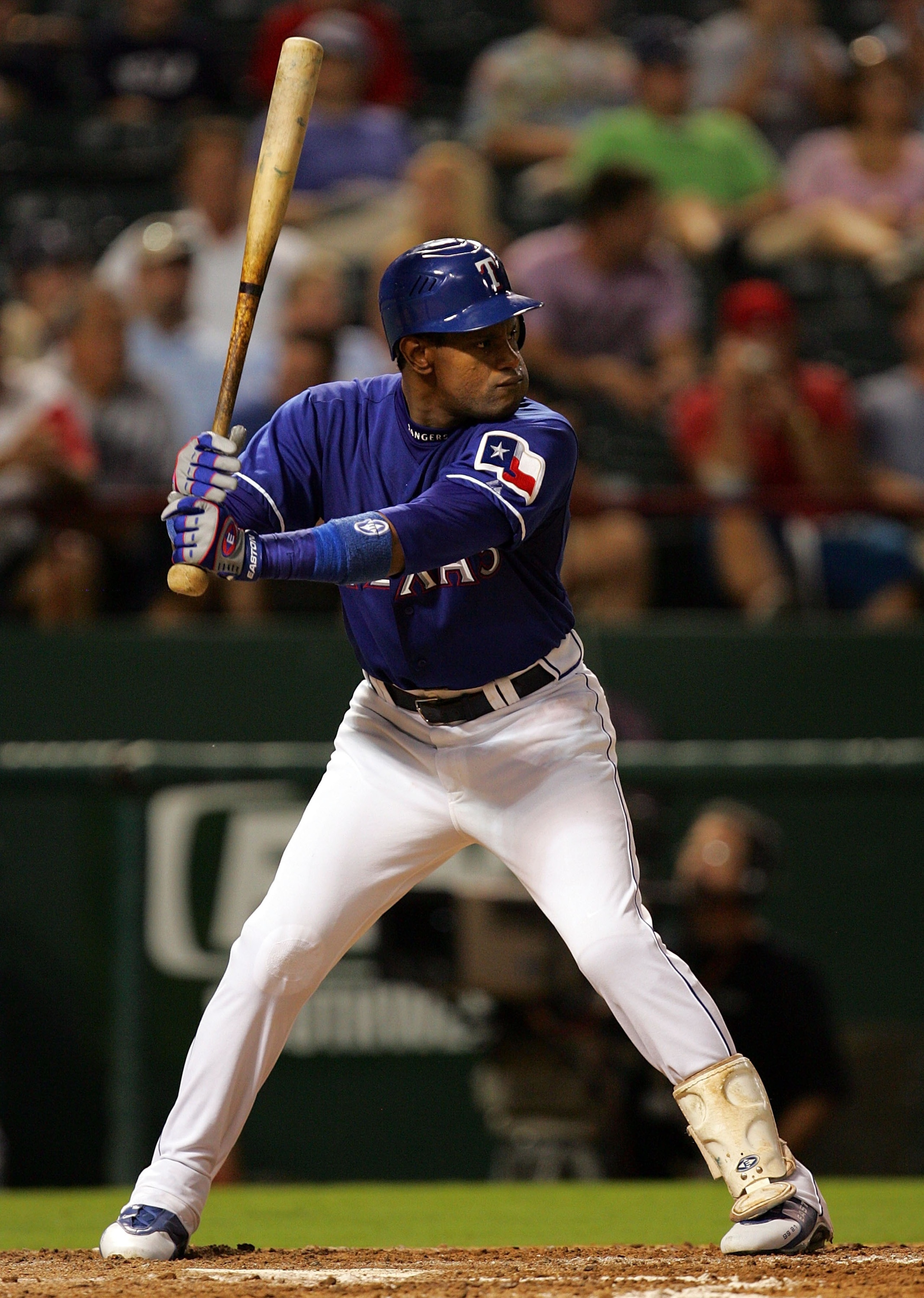 ARLINGTON, TX - AUGUST 6:  Sammy Sosa #21 of the Texas Rangers stands at bat against the Oakland Athletics at Rangers Ballpark August 6, 2007 in Arlington, Texas.  (Photo by Ronald Martinez/Getty Images)