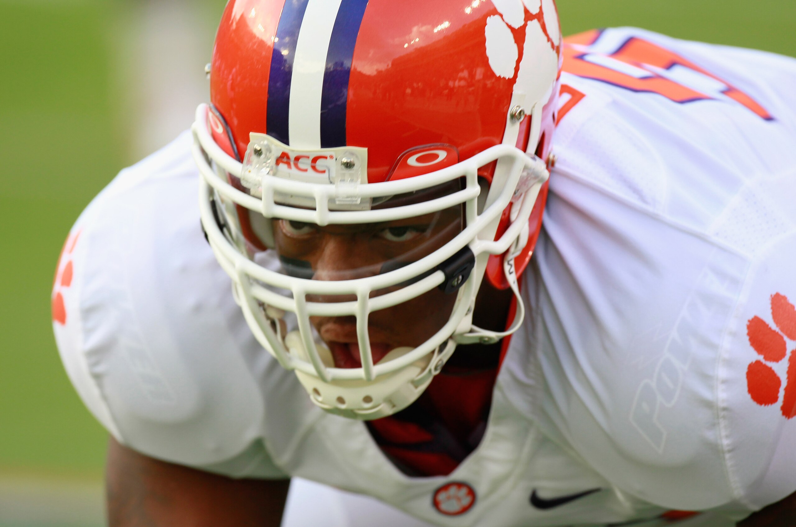 AUBURN, AL - SEPTEMBER 18: Da'Quan Bowers #93 of the Clemson Tigers against the Auburn Tigers at Jordan-Hare Stadium on September 18, 2010 in Auburn, Alabama. (Photo by Kevin C. Cox/Getty Images) AUBURN, AL - SEPTEMBER 18: Da'Quan Bowers #93 of the Clemson Tigers against the Auburn Tigers at Jordan-Hare Stadium on September 18, 2010 in Auburn, Alabama. (Photo by Kevin C. Cox/Getty Images)