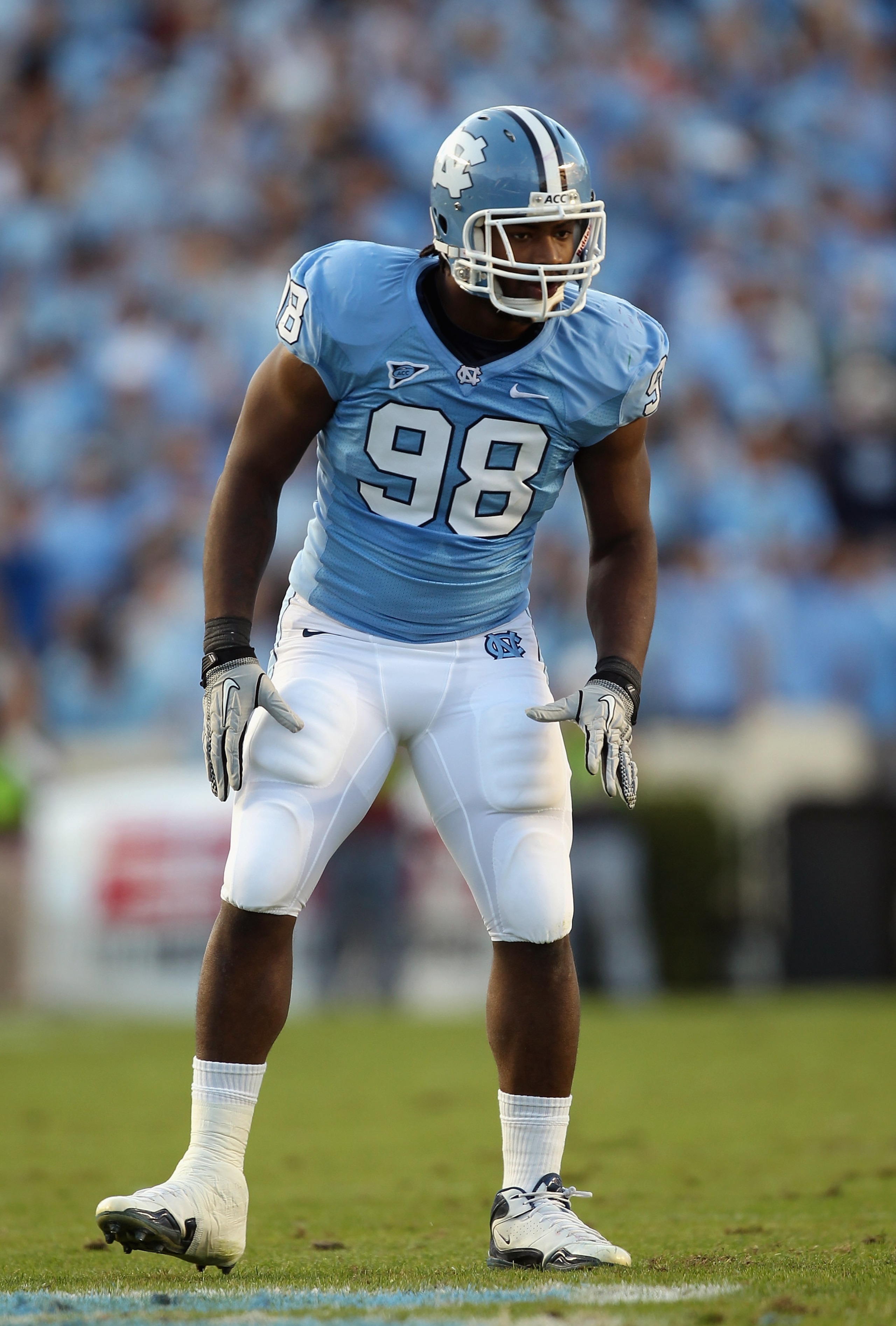 CHAPEL HILL, NC - NOVEMBER 13:  Donte Paige-Moss #98 of the North Carolina Tar Heels against the Virginia Tech Hokies during their game at Kenan Stadium on November 13, 2010 in Chapel Hill, North Carolina.  (Photo by Streeter Lecka/Getty Images)