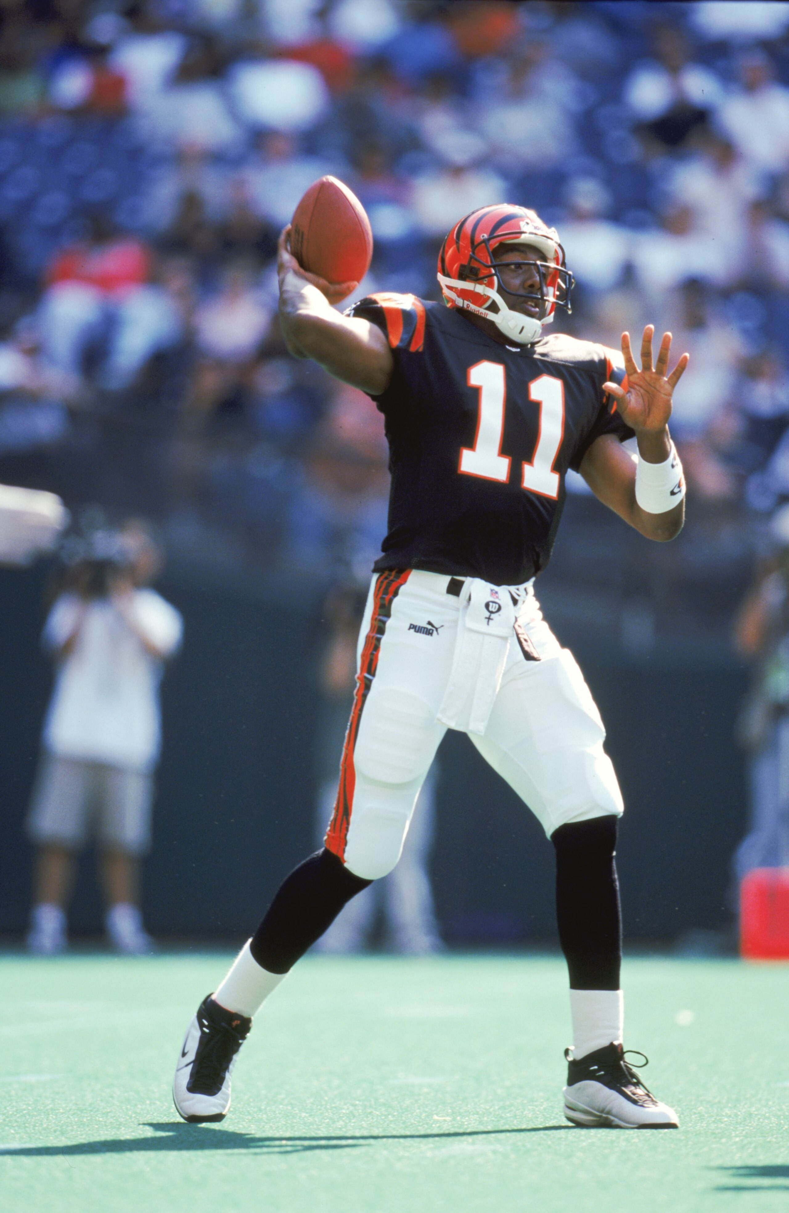 3 Oct 1999: Akili Smith #11 of the Cincinnati Bengals passes the ball during a game against the St. Louis Rams at the Riverfront Stadium in Cincinnati, Ohio. The Rams defeated the Bengals 38-10. Mandatory Credit: Andy Lyons  /Allsport