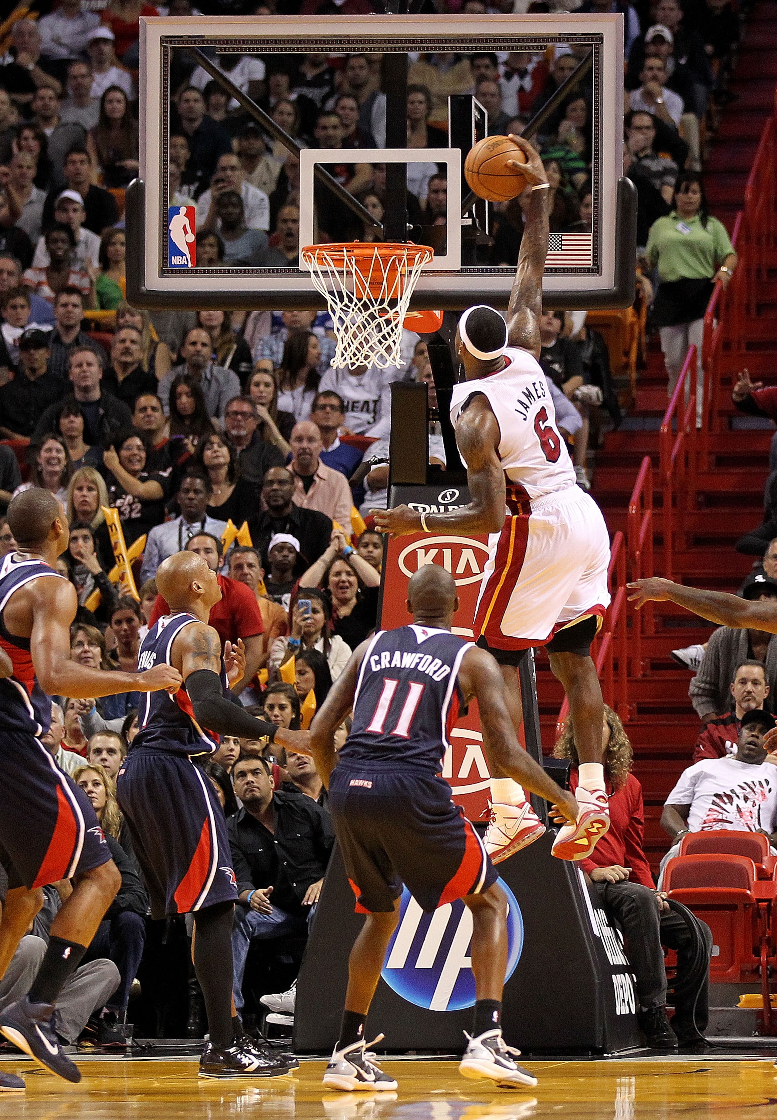 MIAMI, FL - DECEMBER 04:  LeBron James #6 of the Miami Heat dunks during a game against the Atlanta Hawks at American Airlines Arena on December 4, 2010 in Miami, Florida. NOTE TO USER: User expressly acknowledges and agrees that, by downloading and/or us